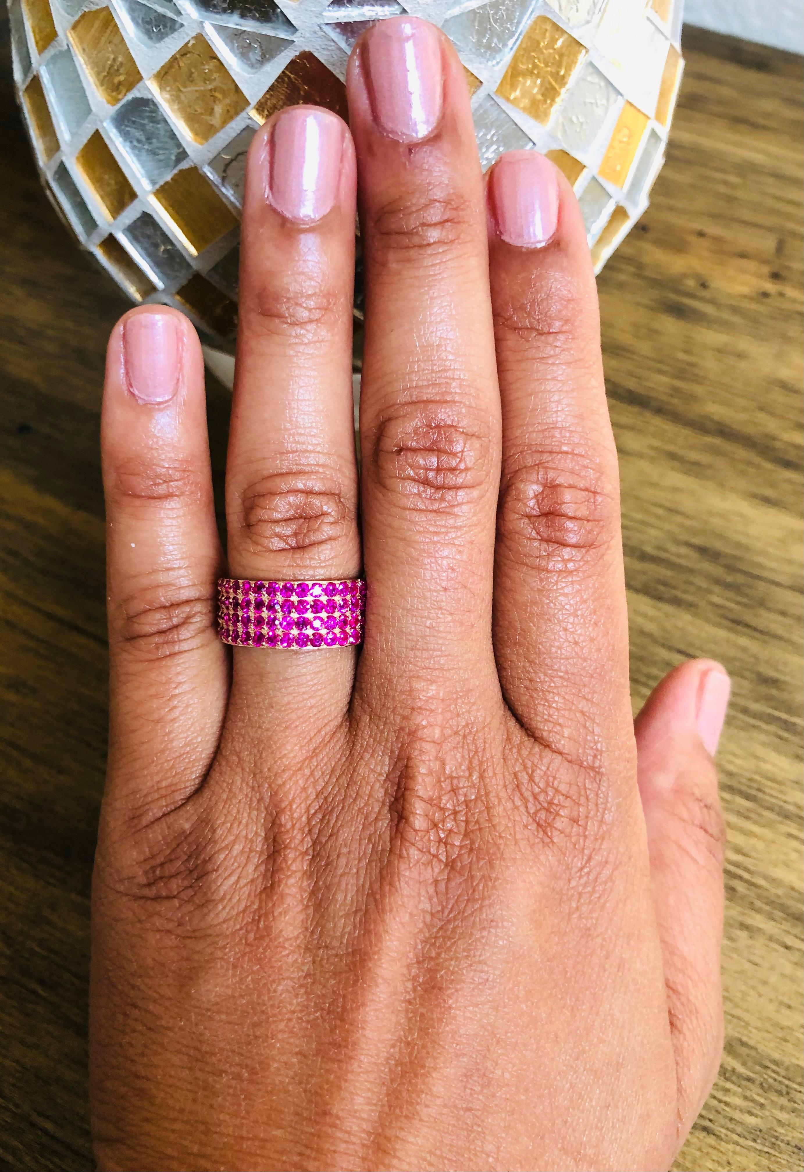 Women's Pink Sapphire Round Cut Band 14 Karat Rose Gold