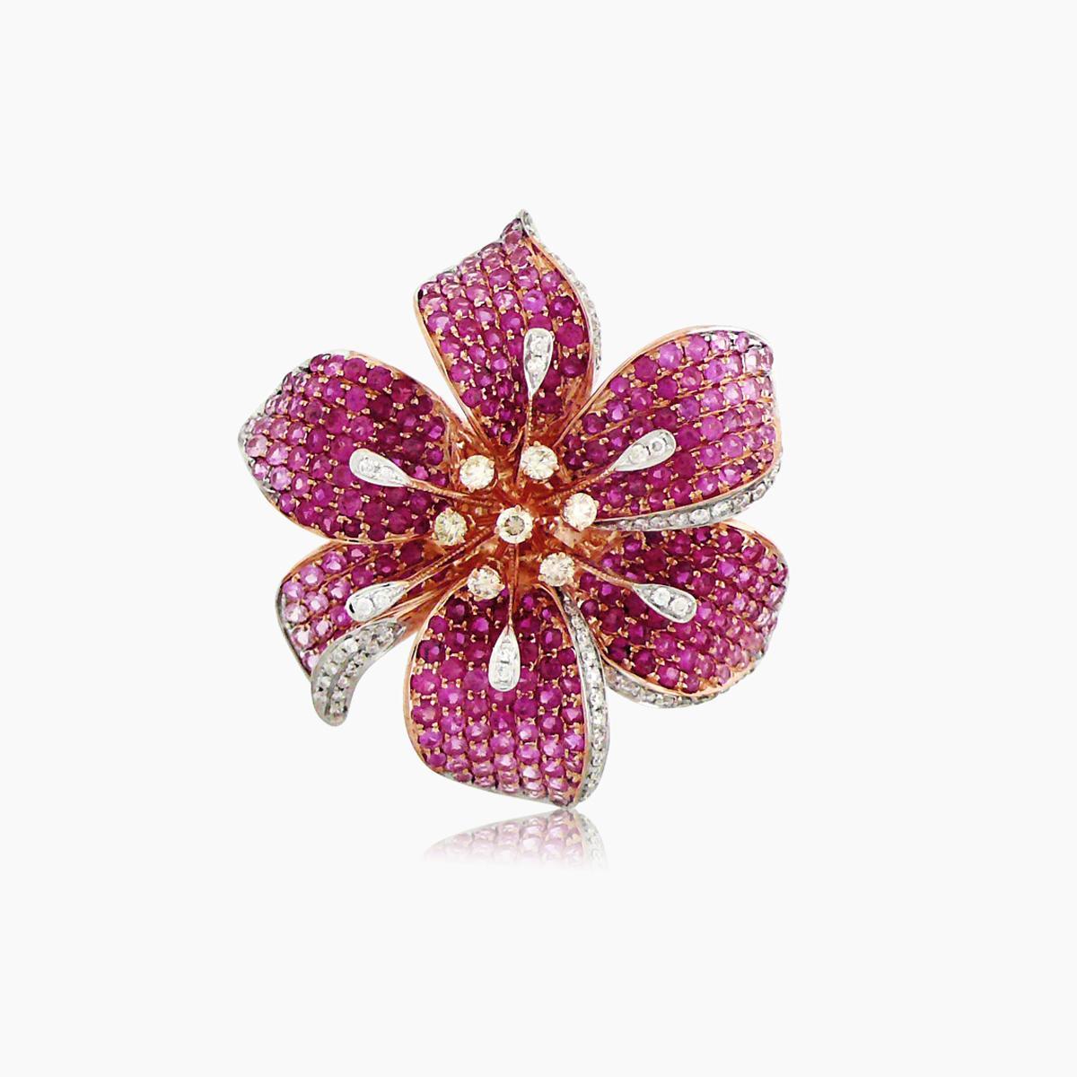 Dimensions: 4.10x4.10x3.20cm
Color: 18K Rose Gold
Materials:
