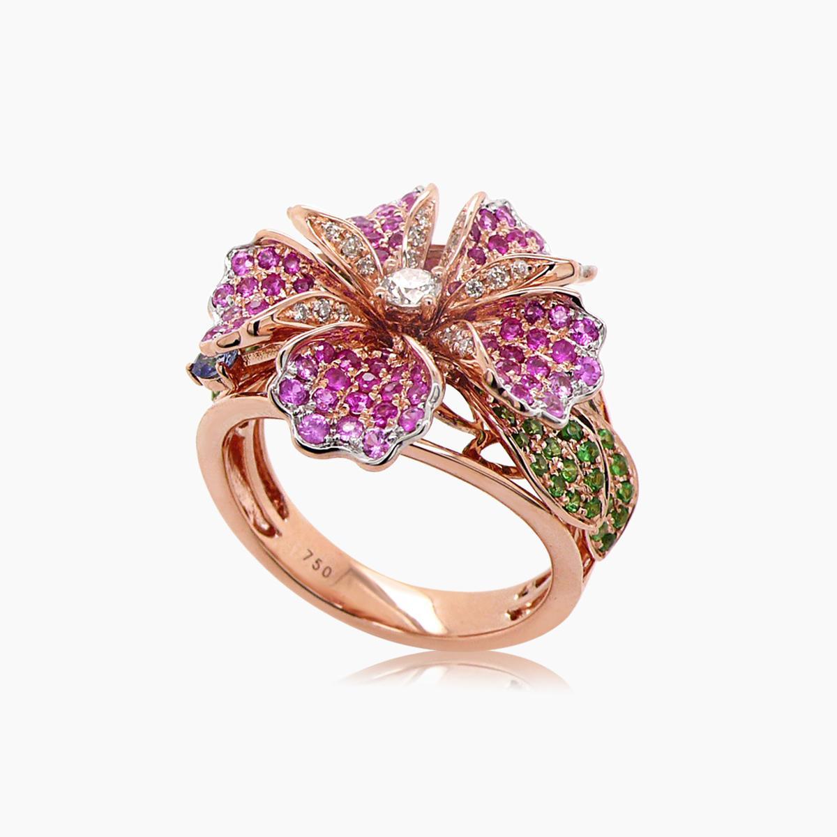 Ring mit rosa Saphir, Rubin und mehreren Edelsteinen The Lilly Flower 18K Rose Gold (Gemischter Schliff) im Angebot