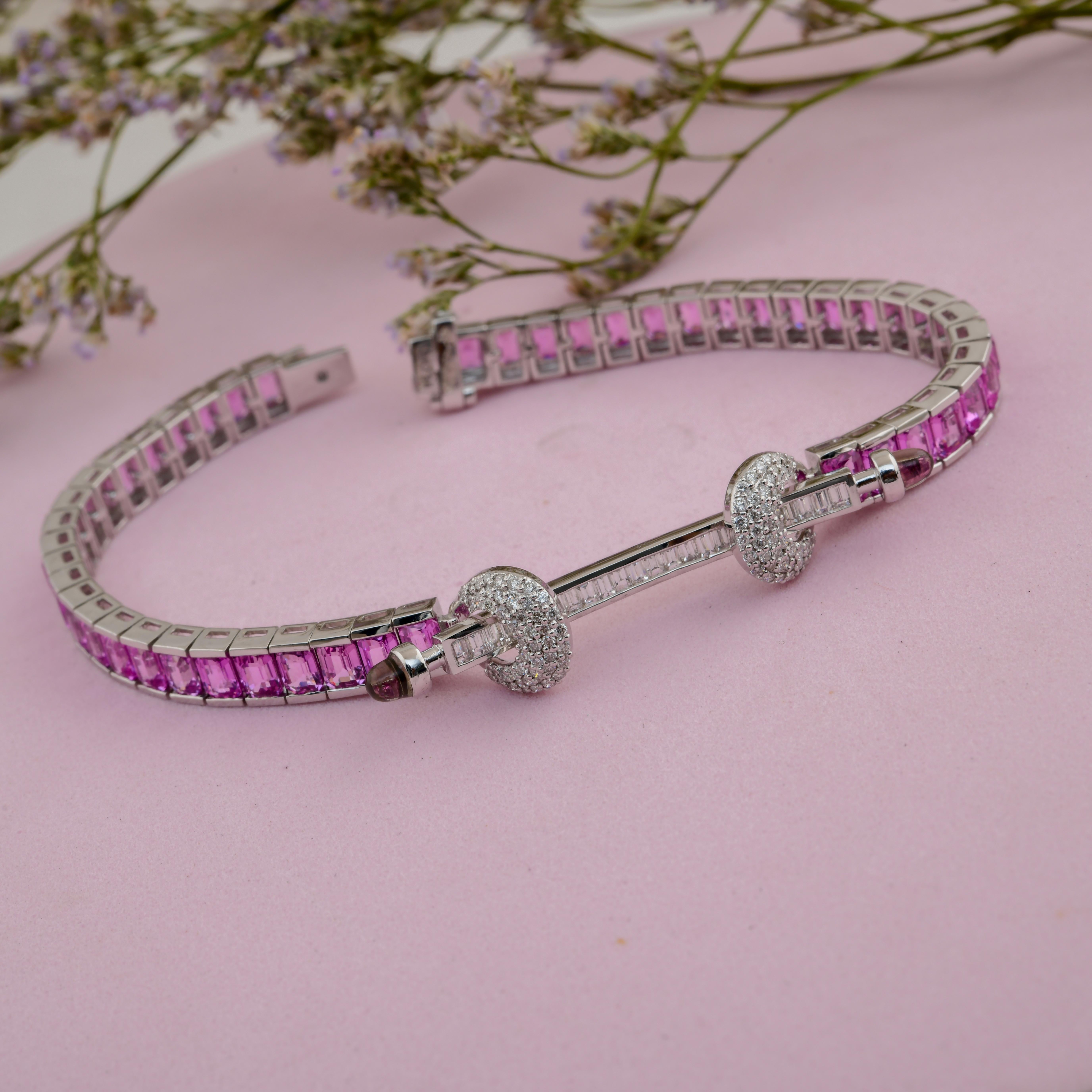Zaffiro rosa Smokey SI Clarity HI Color Diamond Bracciale in oro bianco 18 carati In condizioni Nuovo in vendita a Diera, Dubai