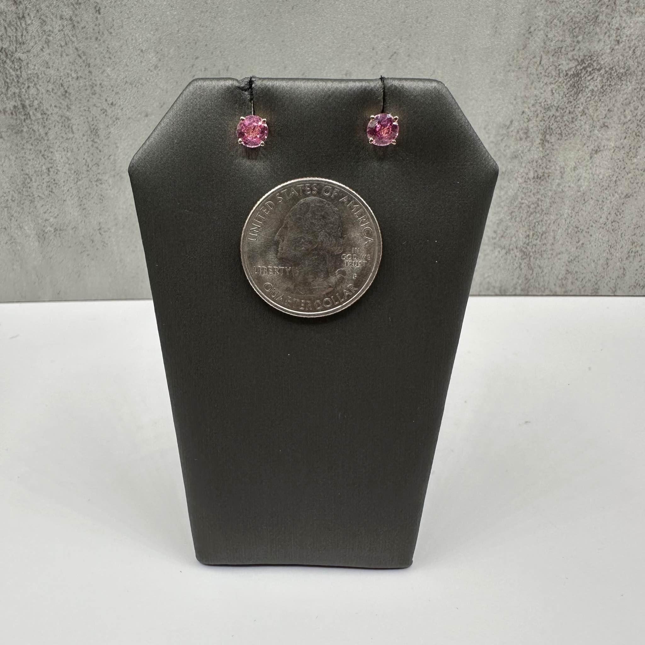 Pink Sapphire Stud Earrings in 14kt Yellow Gold - 1.25ctw, Push Backs, New In New Condition For Sale In West Hempstead, NY
