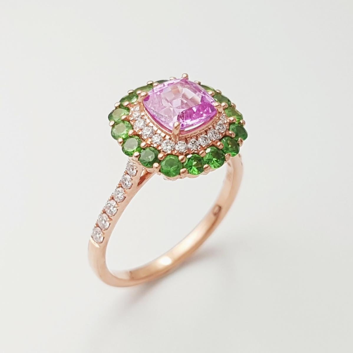 Anello con zaffiro rosa, tsavorite e diamante incastonati in oro rosa 18 carati in vendita 6