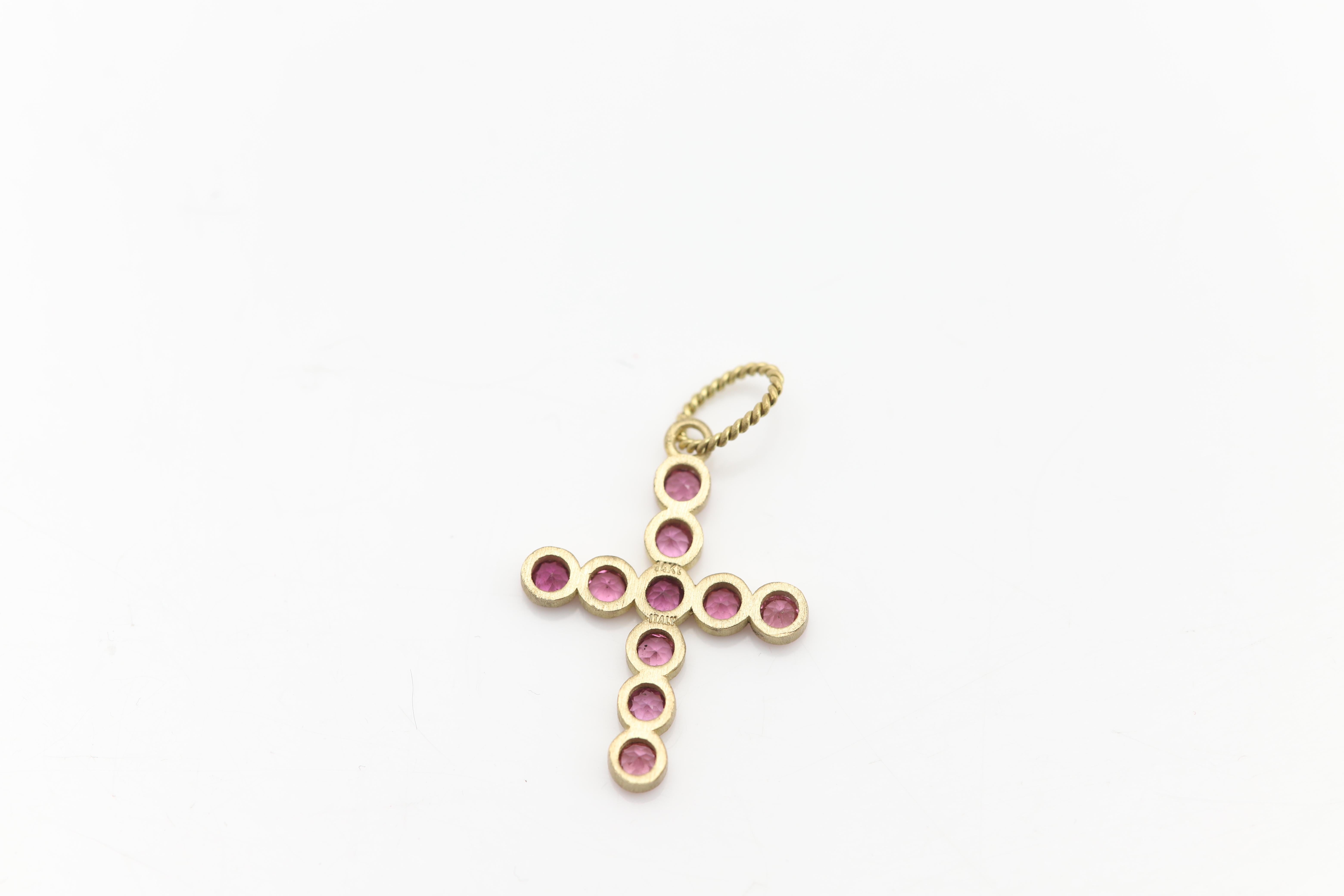 Saphir rose Croix Vintage made in Italy 14 Karat Pendentif Croix en vente 1