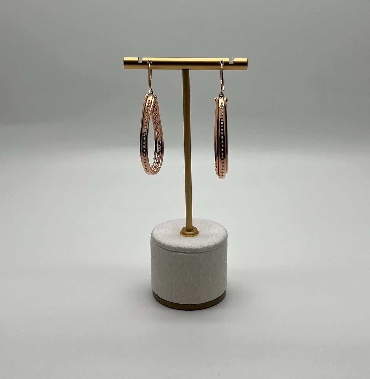 Zaffiro rosa e diamanti bianchi in oro rosa 14K Orecchini a cerchio a forma di pera in vendita 4