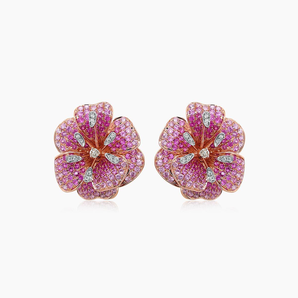Taglio misto Orecchini a fiore The Lilly in oro rosa 18 carati con zaffiro rosa e diamanti fantasia in vendita