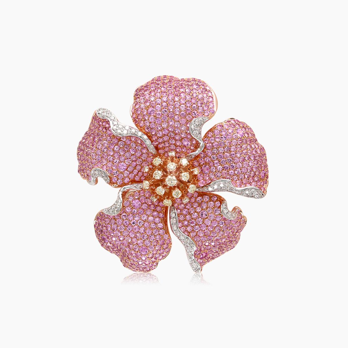 Dimensiones: 5,60x5,60x3,40cm
Color: Oro rosa de 18 quilates
Materiales:
