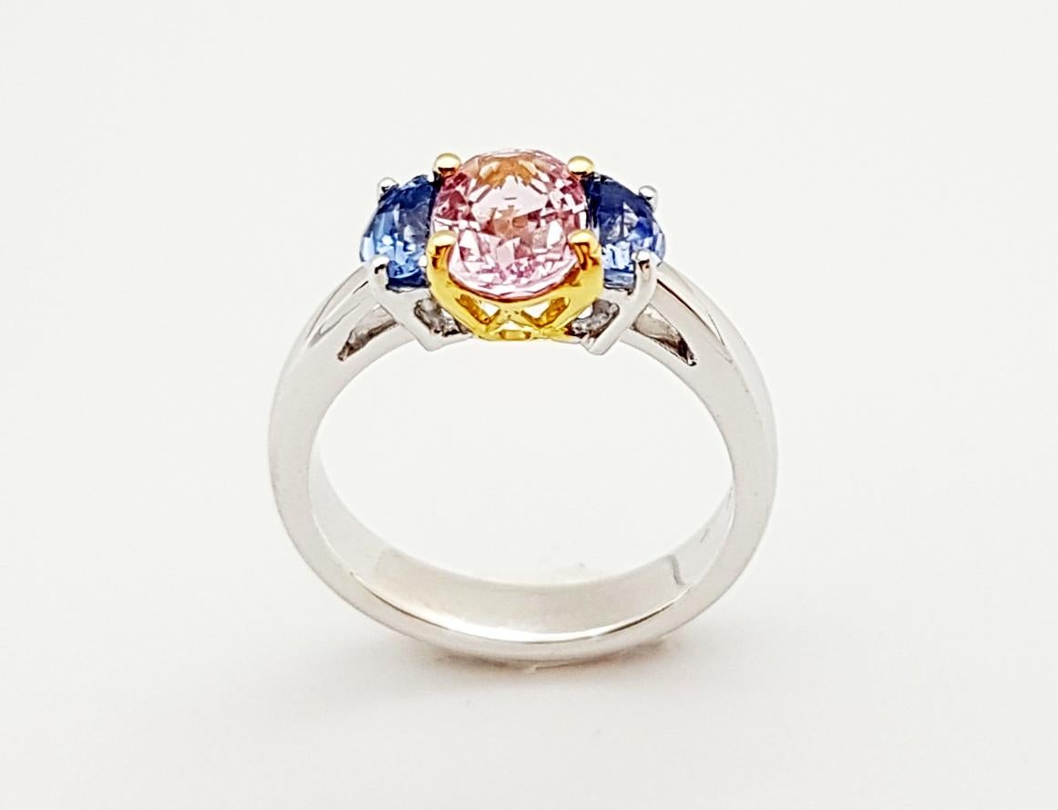 Pink Sapphire with Blue Sapphire Ring Set in 18 Karat Rose Gold and Platinum 950 For Sale 5
