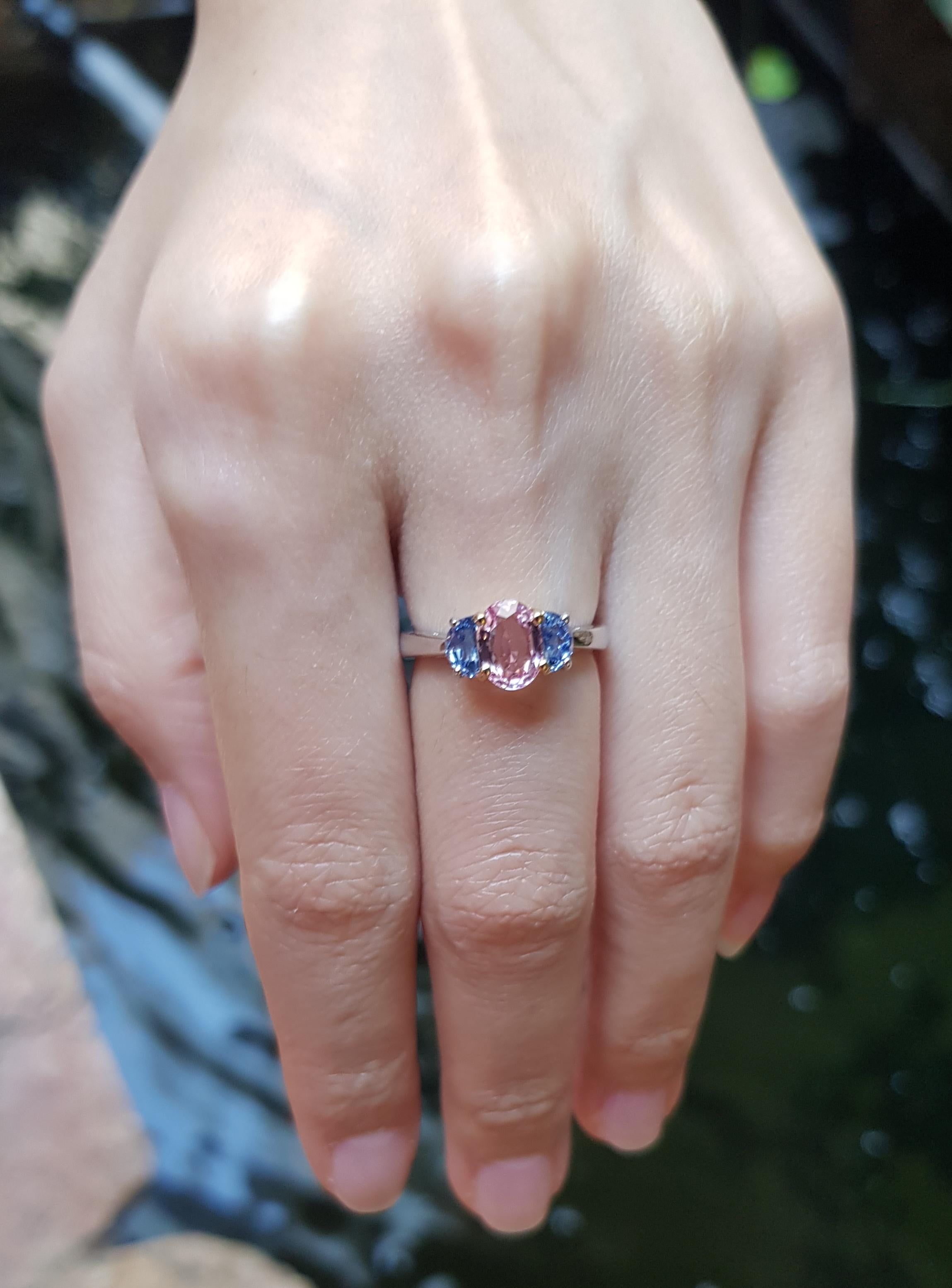 Women's Pink Sapphire with Blue Sapphire Ring Set in 18 Karat Rose Gold and Platinum 950 For Sale
