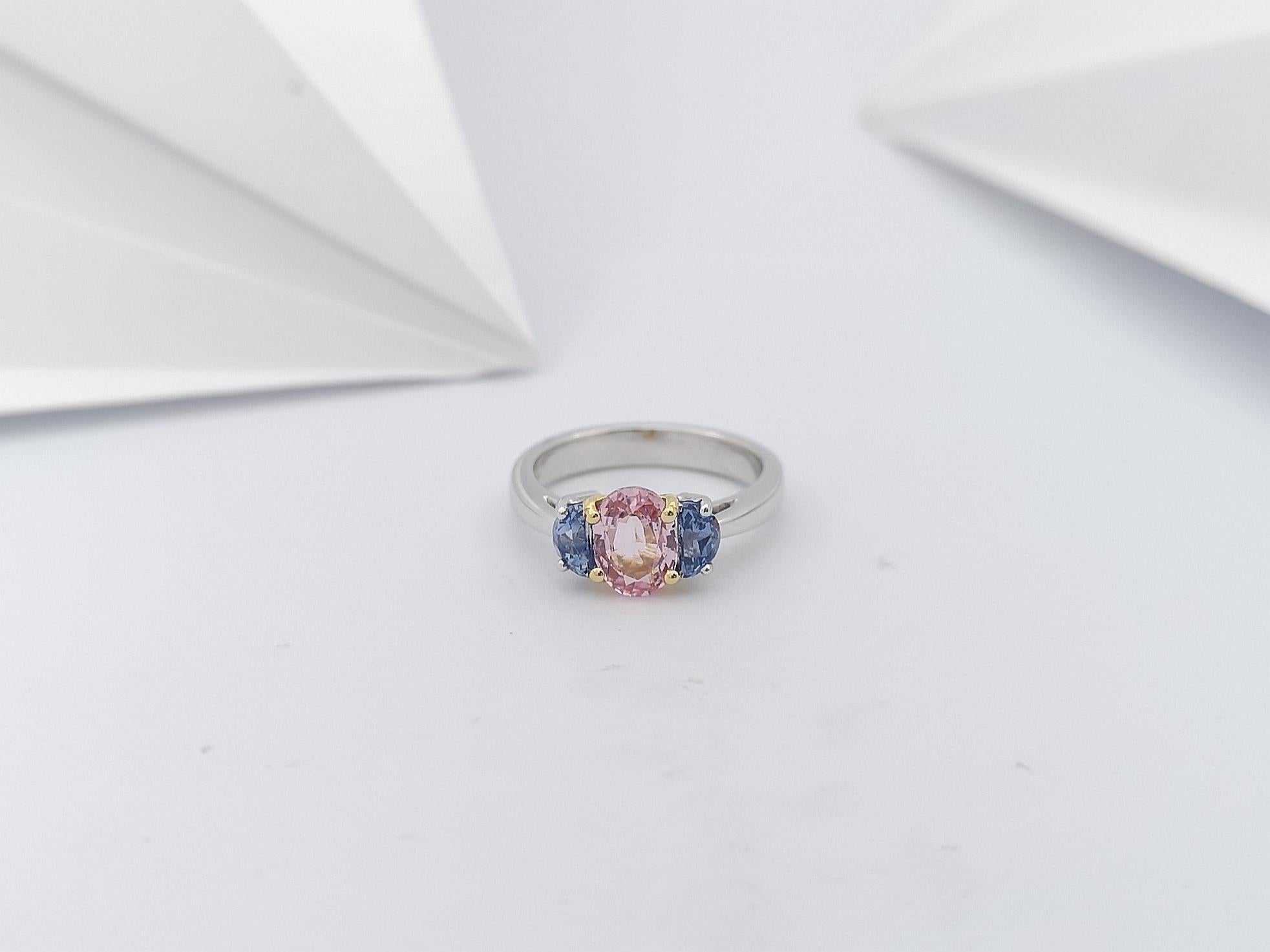 Pink Sapphire with Blue Sapphire Ring Set in 18 Karat Rose Gold and Platinum 950 For Sale 1