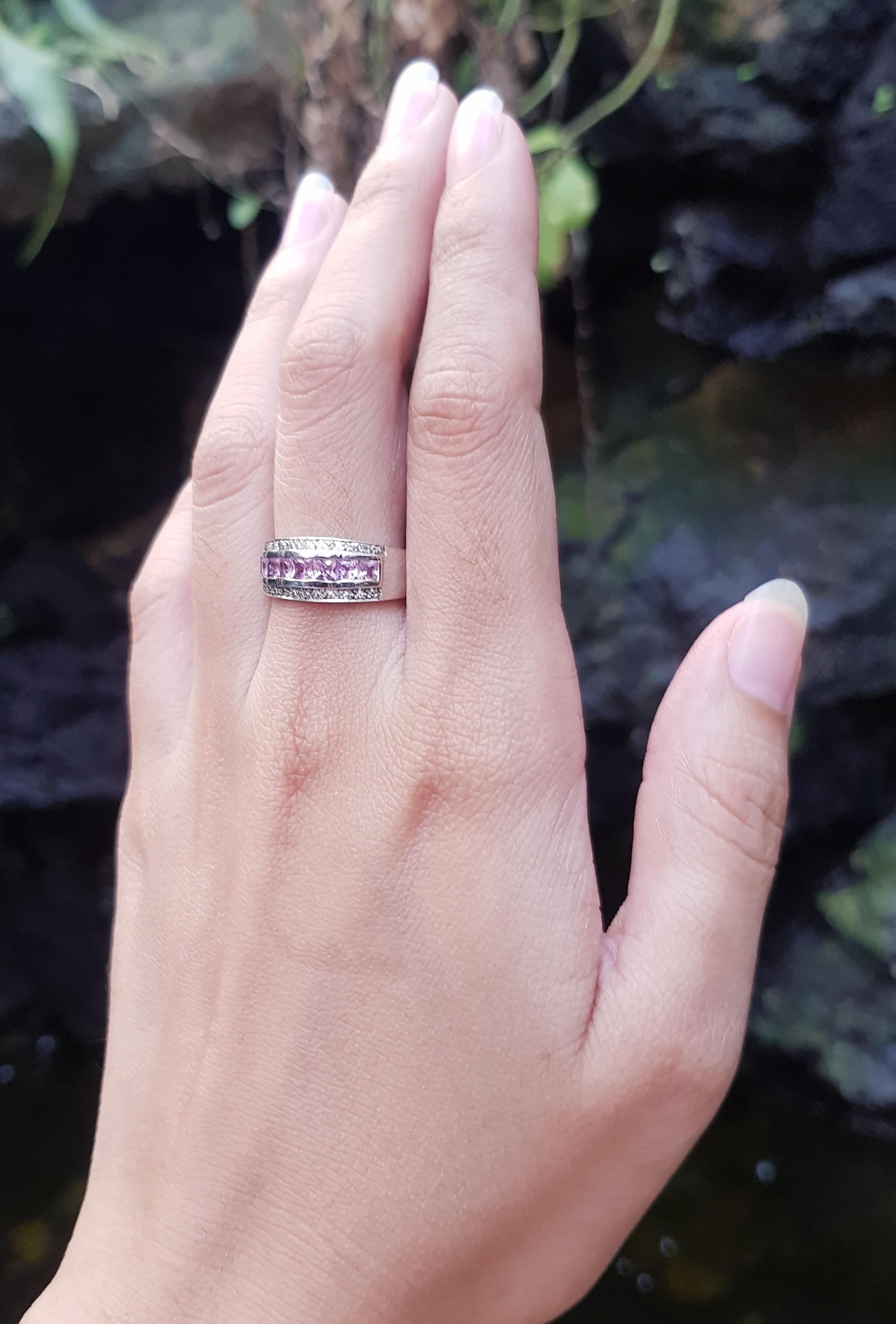 Zafiro rosa con circonita engastado en plata Contemporáneo en venta