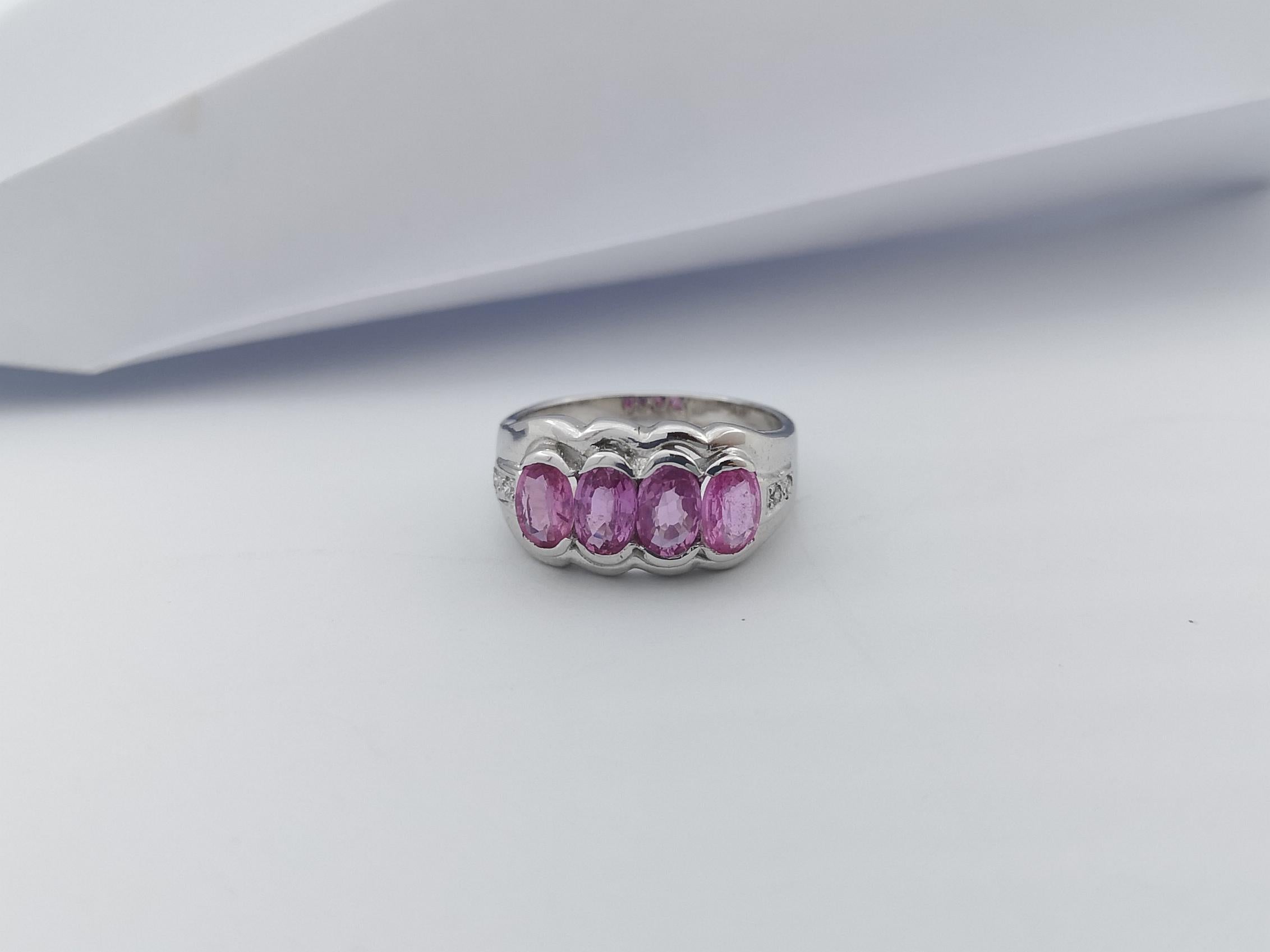 Ring mit rosa Saphir und kubischem Zirkon in Silberfassung im Angebot 1
