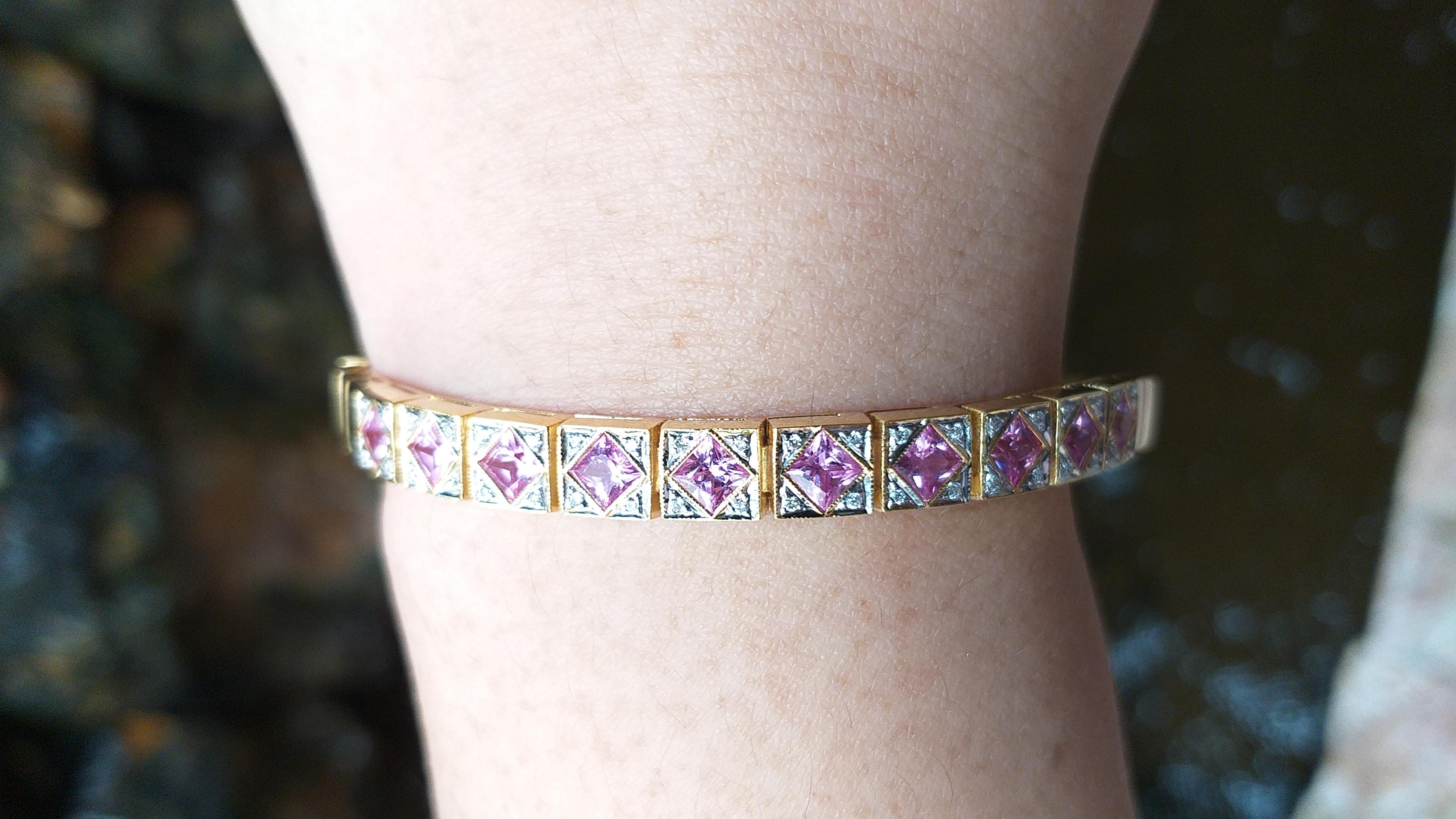 Women's Pink Sapphire with Diamond Bracelet Set in 18 Karat Gold Settings For Sale