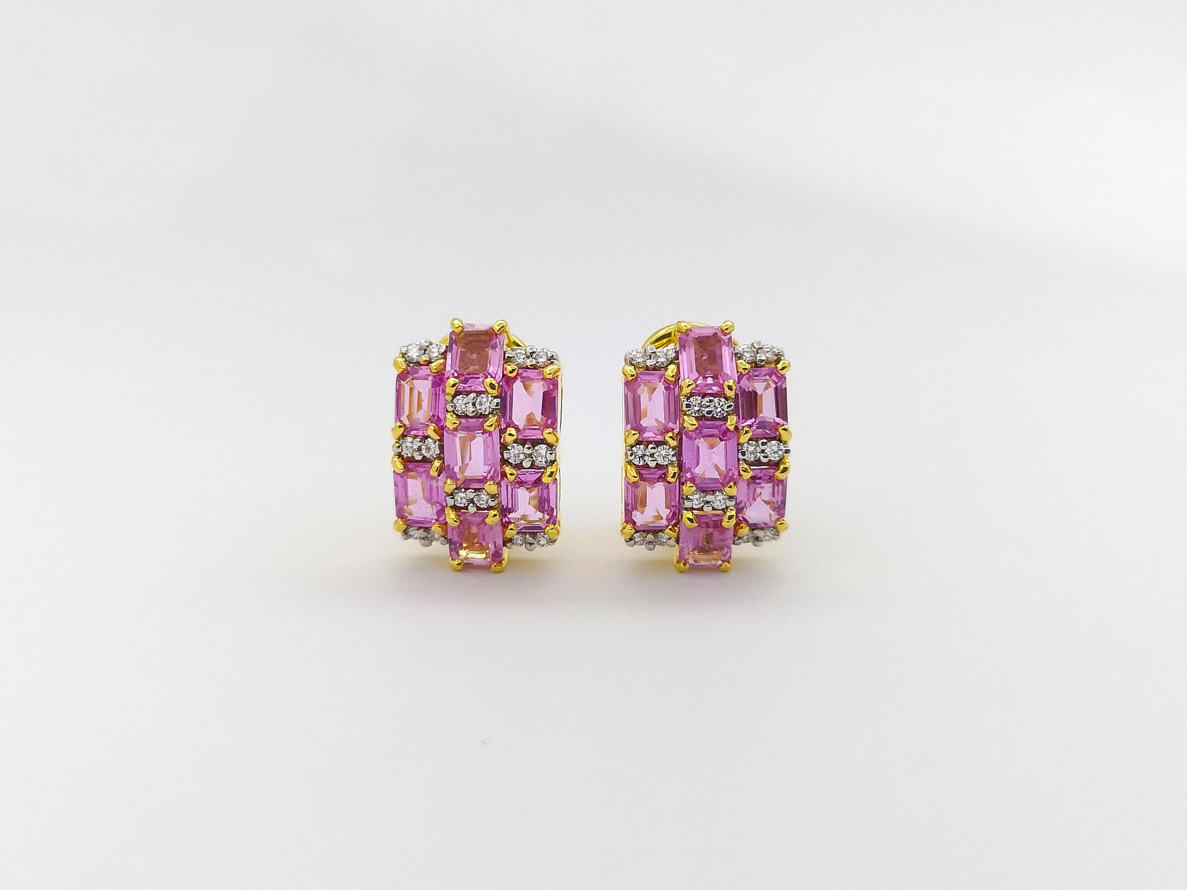 Pink Sapphire with Diamond Earrings set in 18K Gold Settings In New Condition For Sale In Bangkok, TH