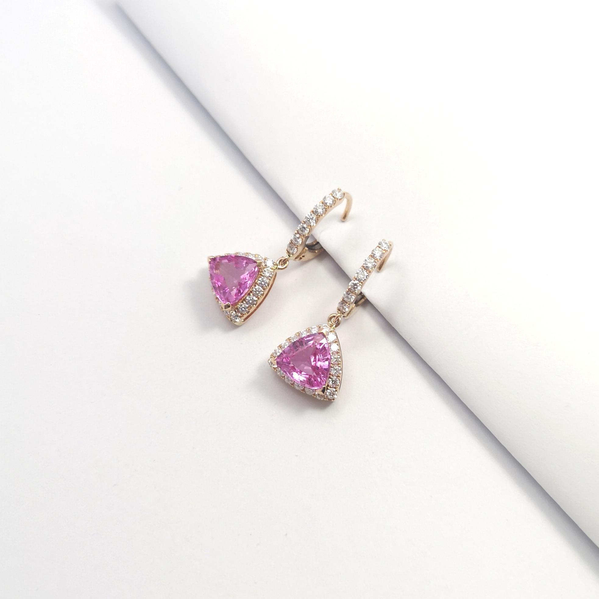 Donna Orecchini con zaffiro rosa e diamanti con montatura in oro rosa 18K in vendita