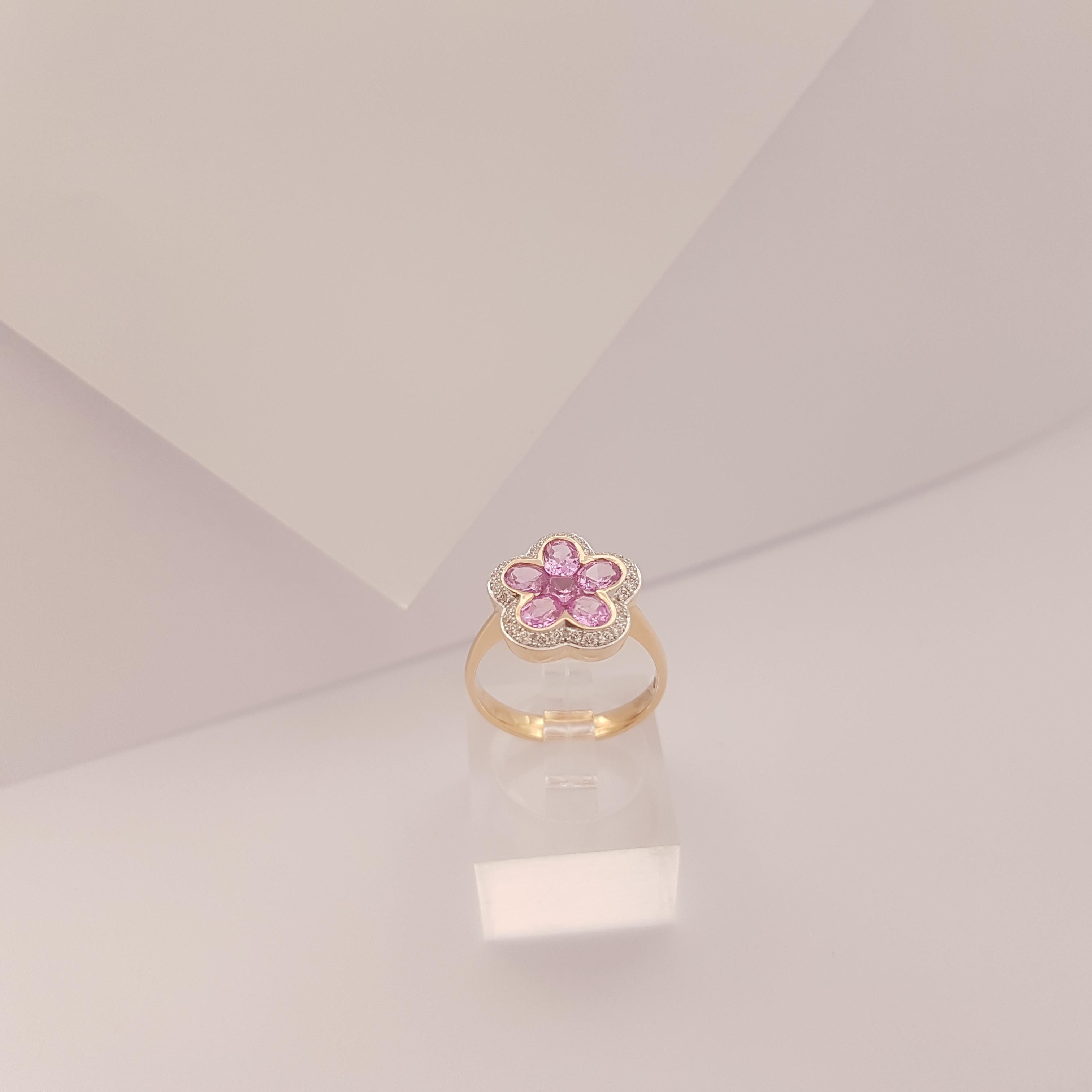 Pink Sapphire with Diamond Flower Ring set in 18K Rose Gold Settings For Sale 4