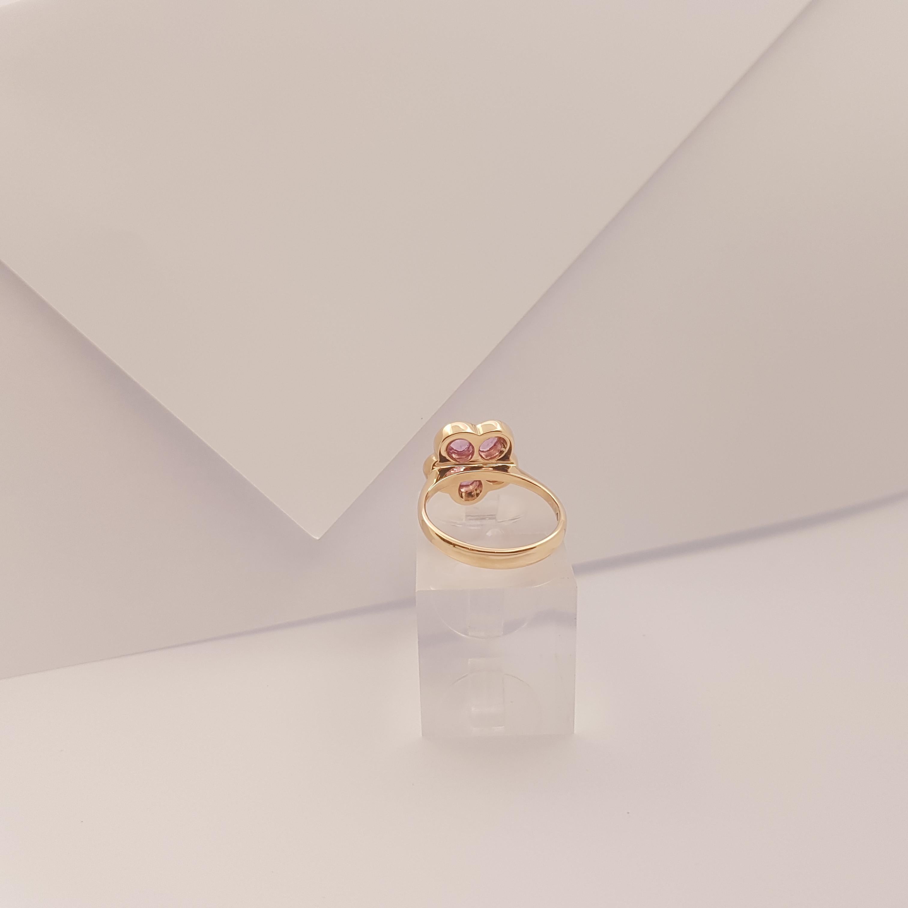 Pink Sapphire with Diamond Flower Ring set in 18K Rose Gold Settings For Sale 7