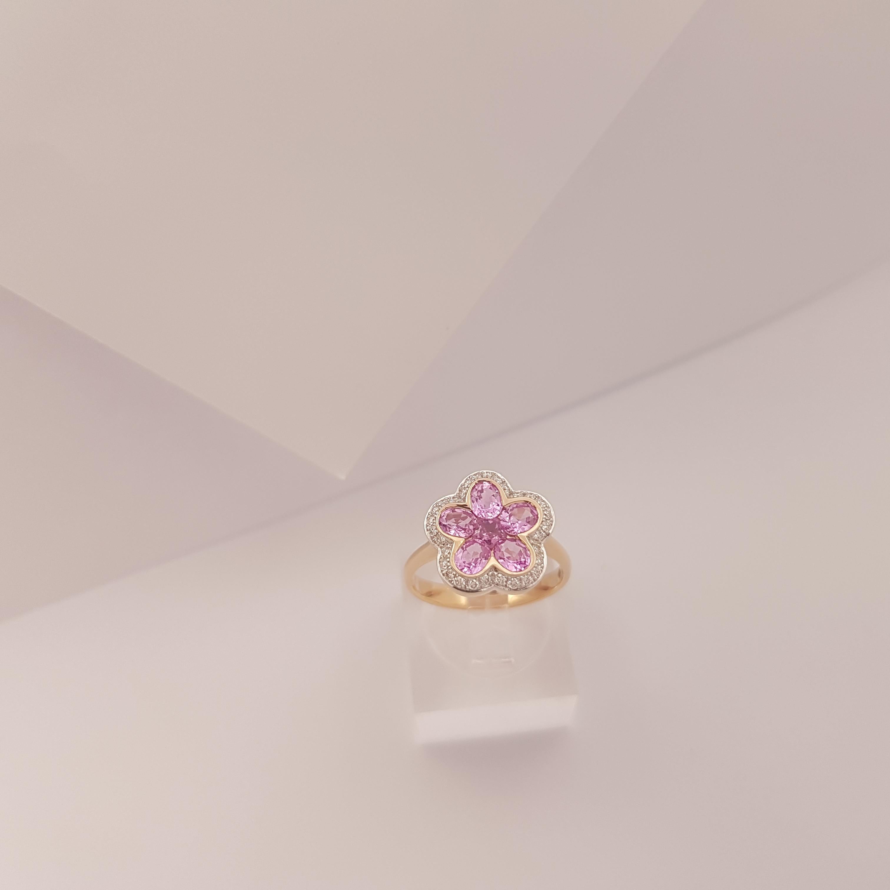 Pink Sapphire with Diamond Flower Ring set in 18K Rose Gold Settings For Sale 3