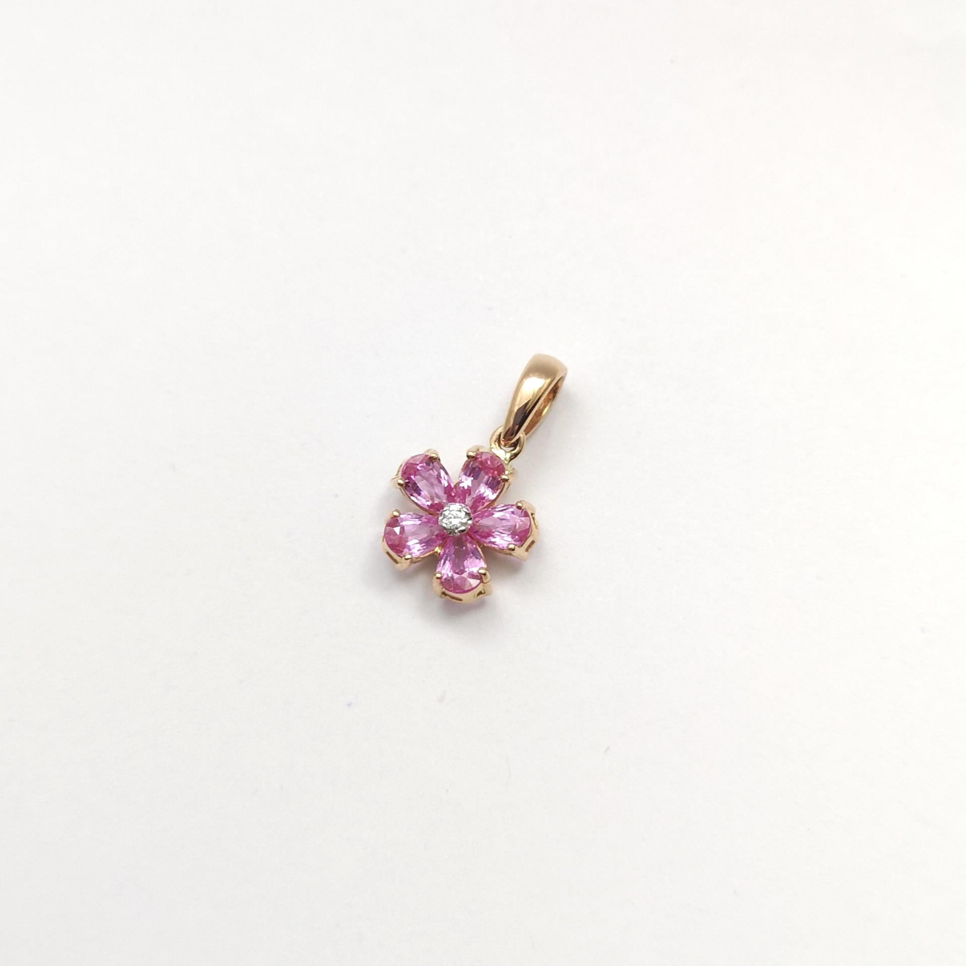 Pink Sapphire with Diamond Pendant set in 18K Rose Gold Settings In New Condition For Sale In Bangkok, TH