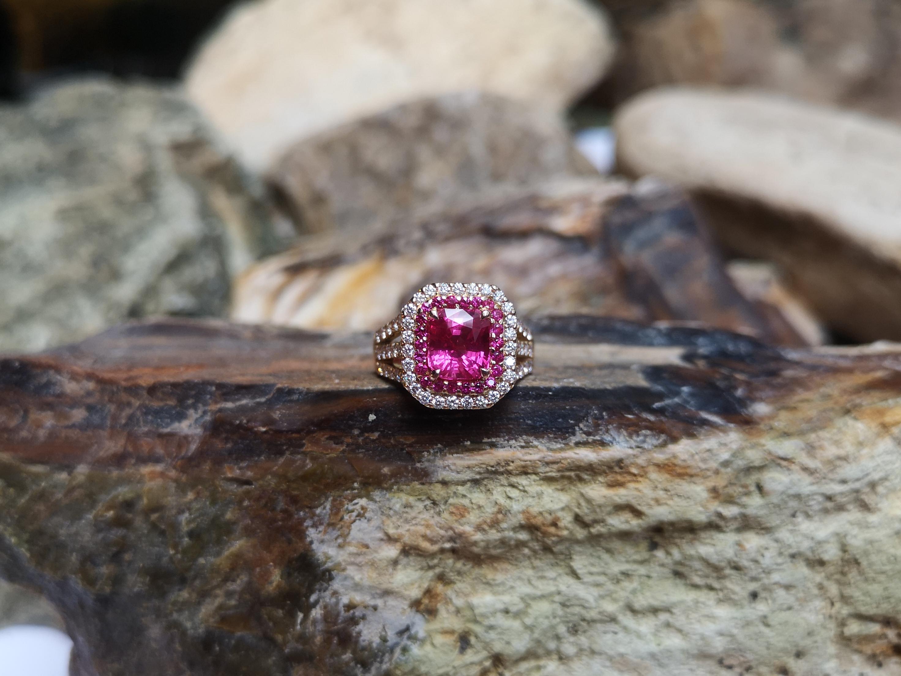 Women's Pink Sapphire with Diamond Ring Set in 18 Karat Rose Gold Settings For Sale