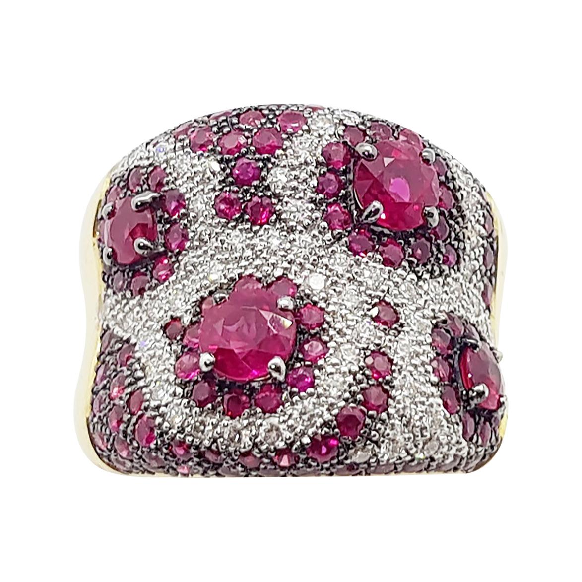 Pink Sapphire with Diamond Ring Set in 18 Karat Rose Gold Settings