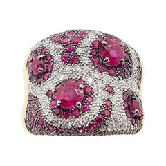 Pink Sapphire with Diamond Ring Set in 18 Karat Rose Gold Settings