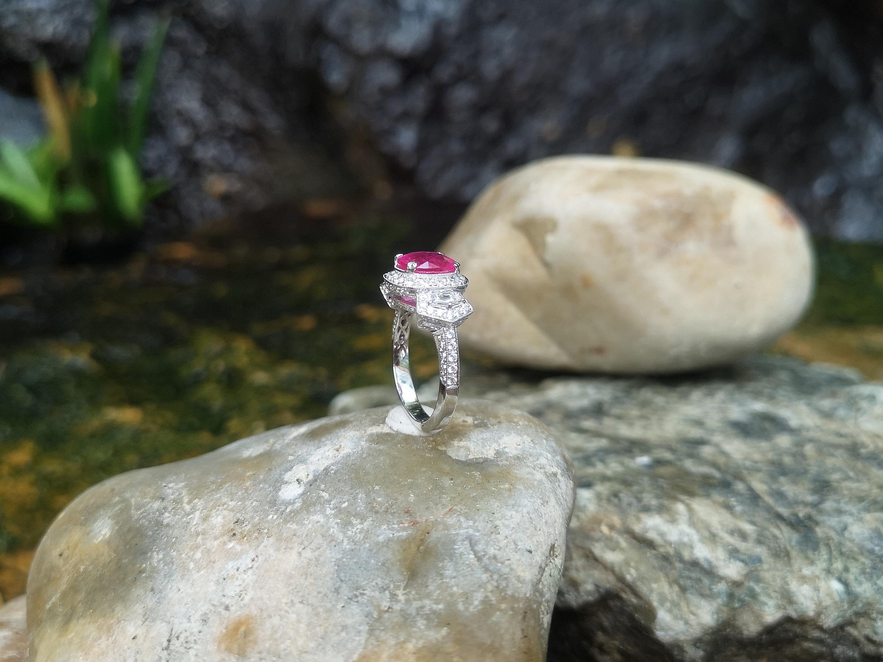 Pink Sapphire with Diamond Ring Set in 18 Karat White Gold Settings For Sale 3