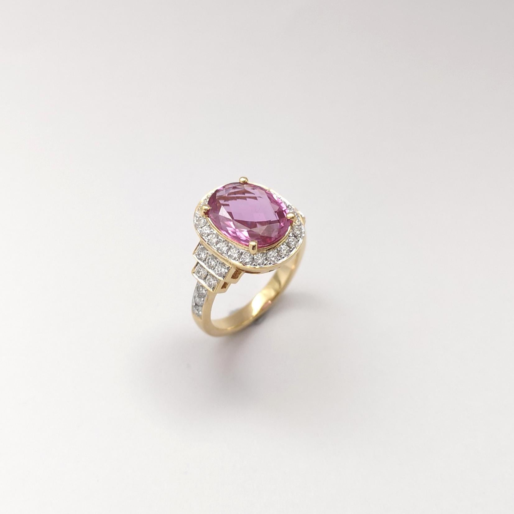 Pink Sapphire with Diamond Ring set in 18K Gold Settings For Sale 7