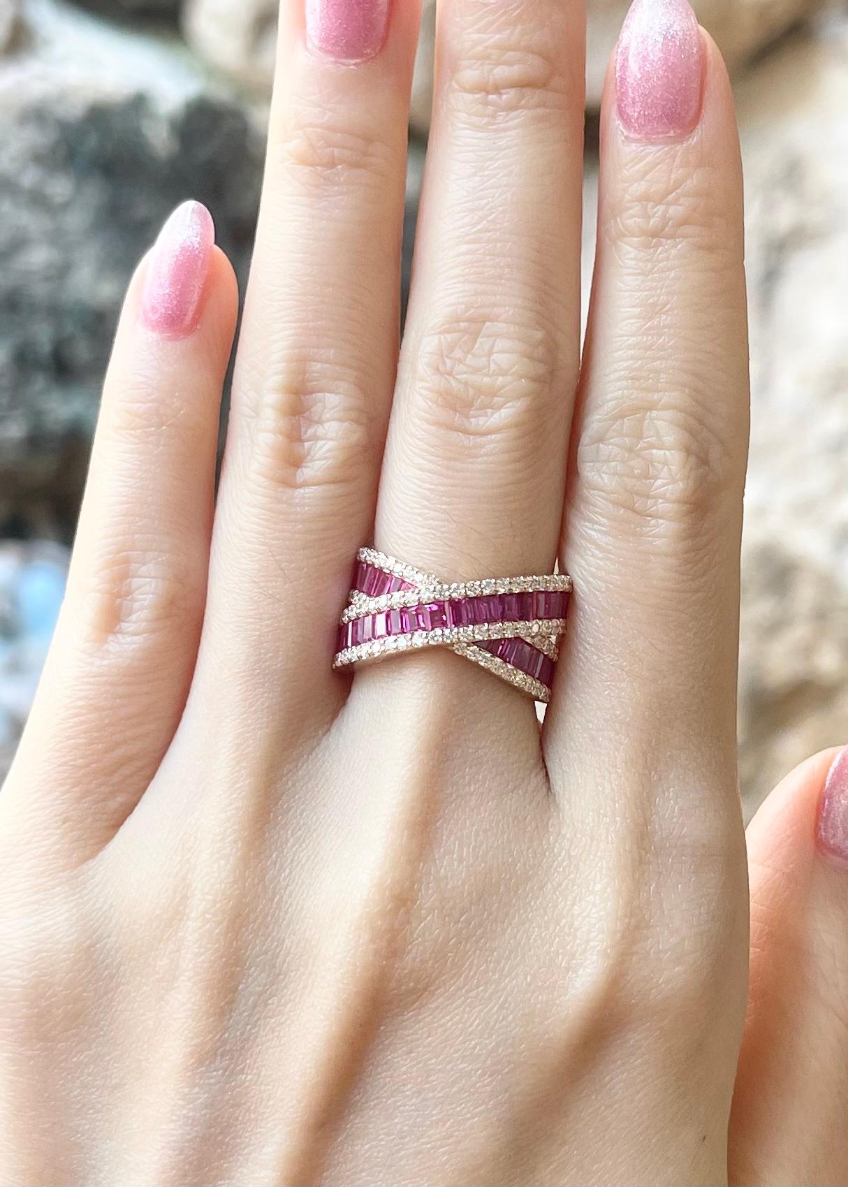 Bague saphir rose 2,98 carats et diamant 0,66 carat en or rose 18 carats

Largeur :  2.0 cm 
Longueur : 1.0 cm
Taille de l'anneau : 52
Poids total : 9,54 grammes

