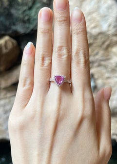 Pink Sapphire with Diamond Ring set in 18K Rose Gold Settings