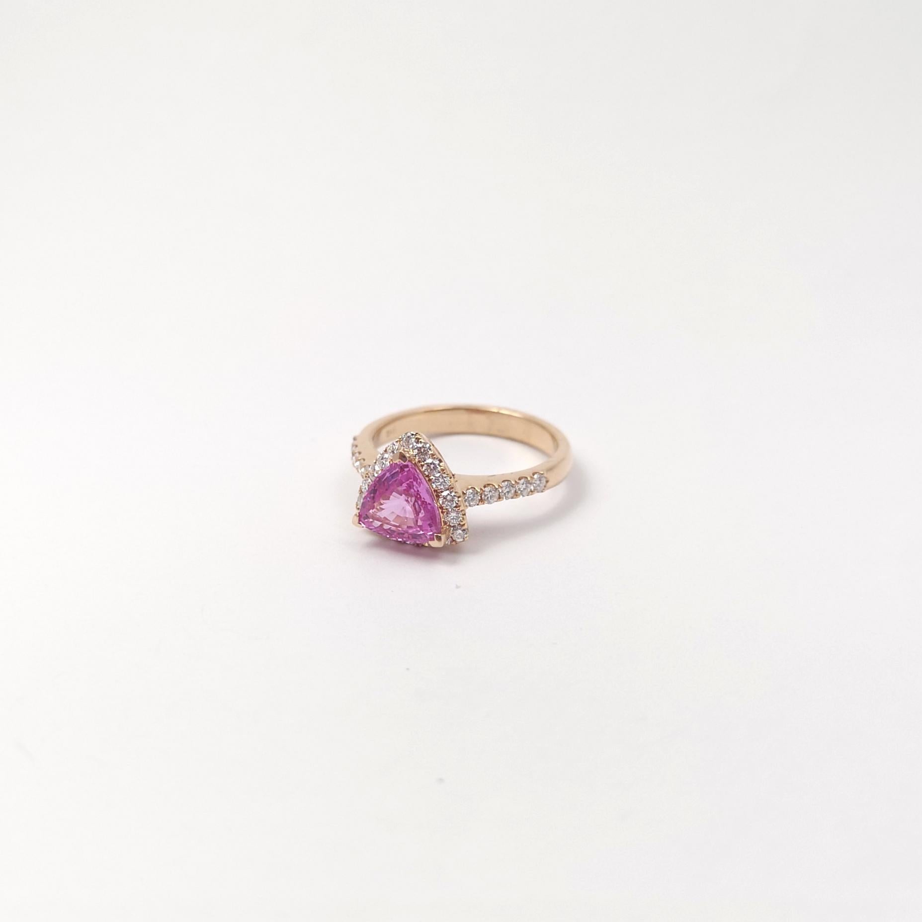 Anello con zaffiro rosa e diamante con montatura in oro rosa 18 carati in vendita 3