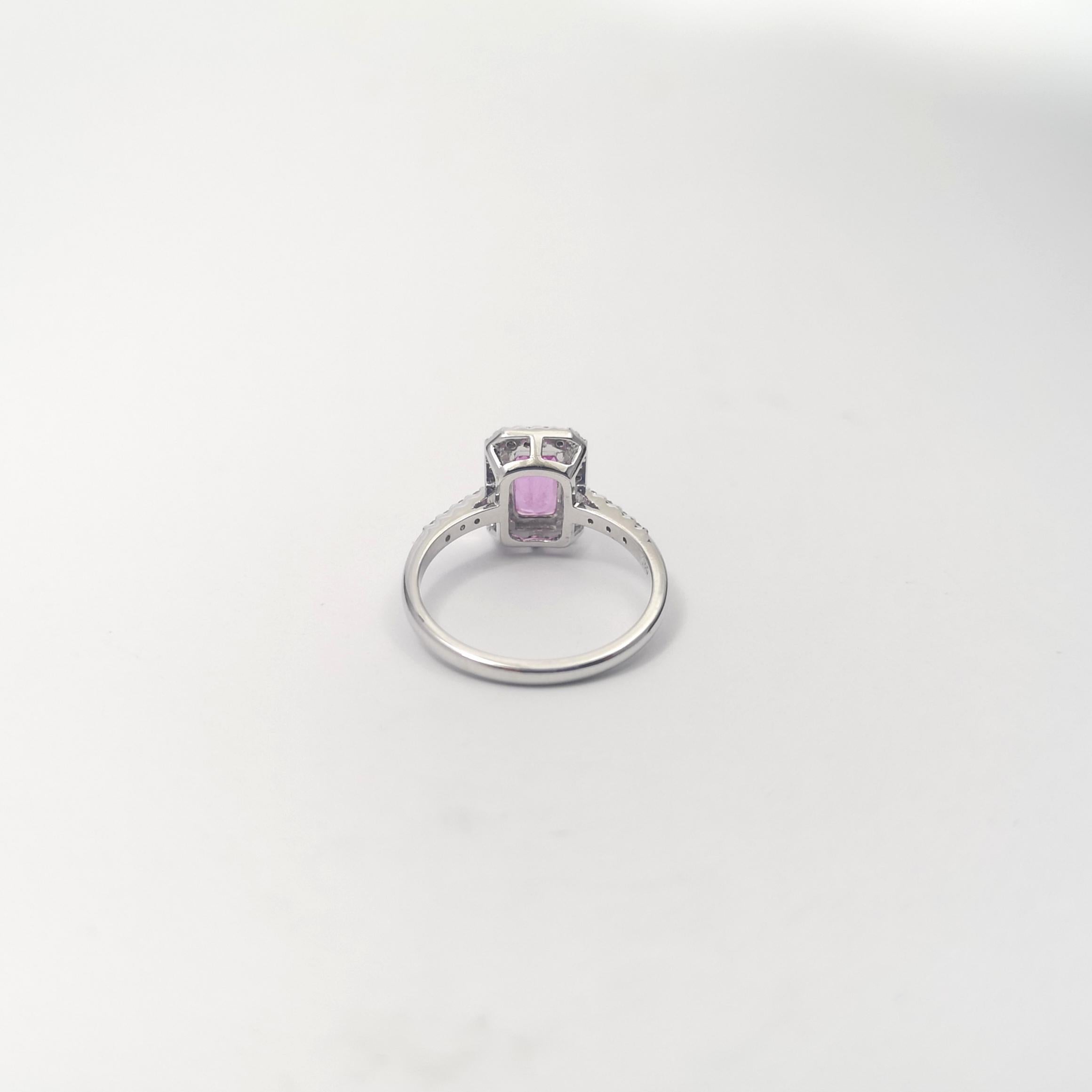 Pink Sapphire mit Diamond Ring in 18K Weißgold gefasst im Angebot 3