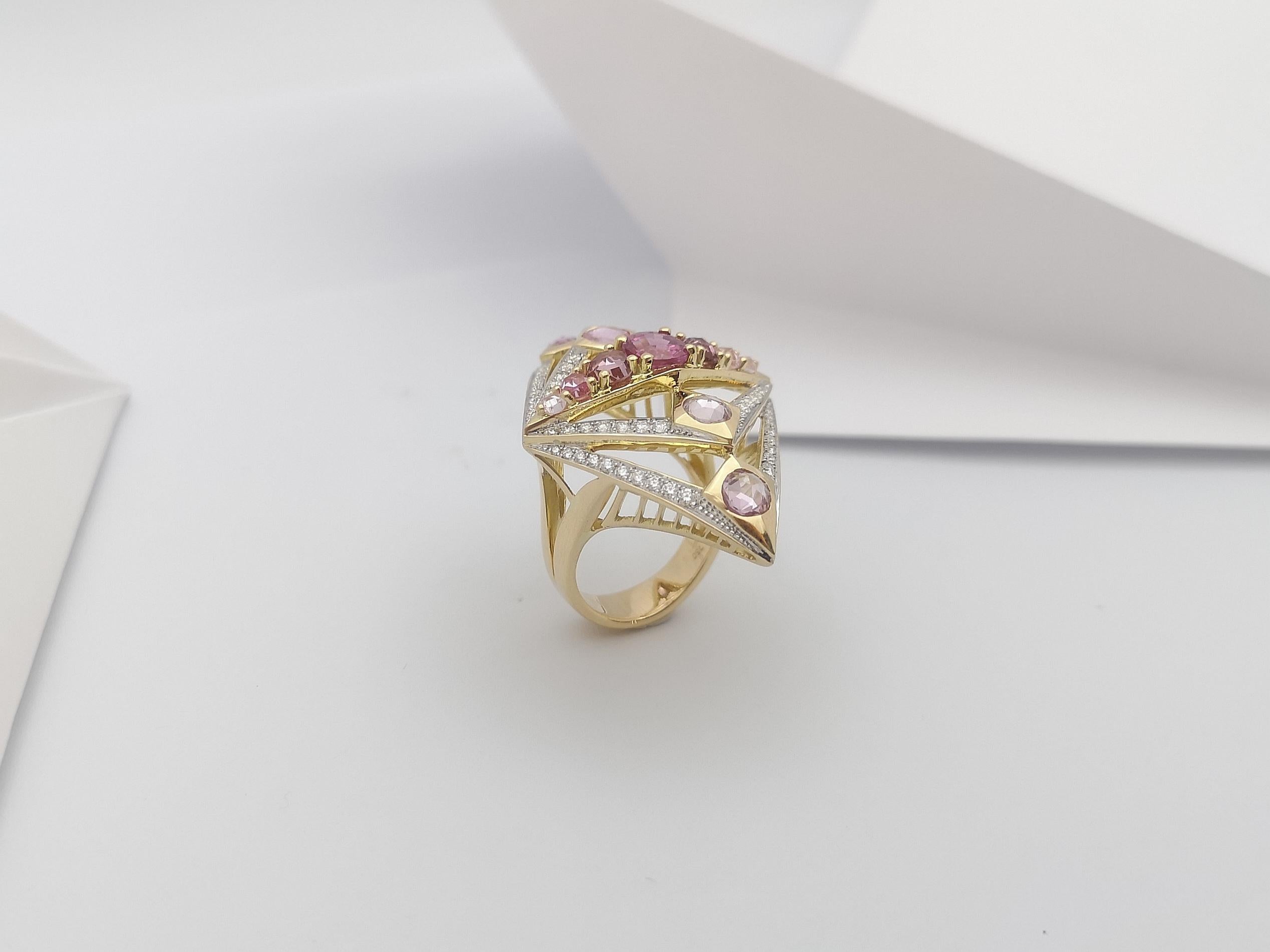 Pink Sapphire with Diamond Ring Set in 18 Karat Gold Settings For Sale 5