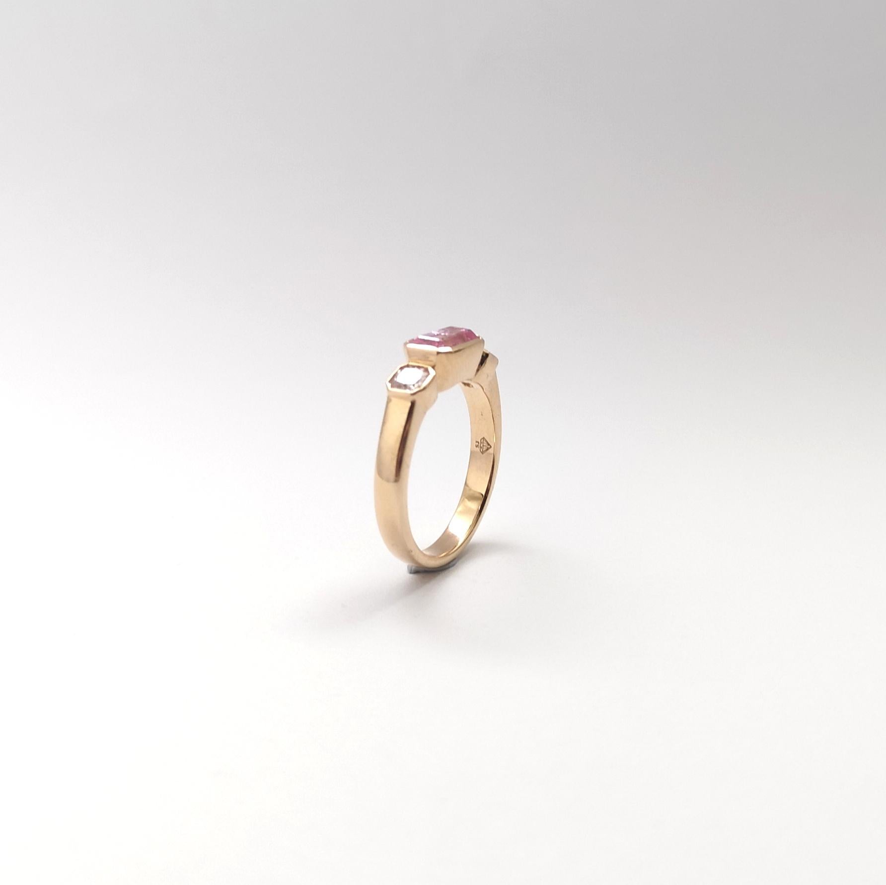 Pink Sapphire with Pink Diamond Ring set in 18K Rose Gold Settings For Sale 5