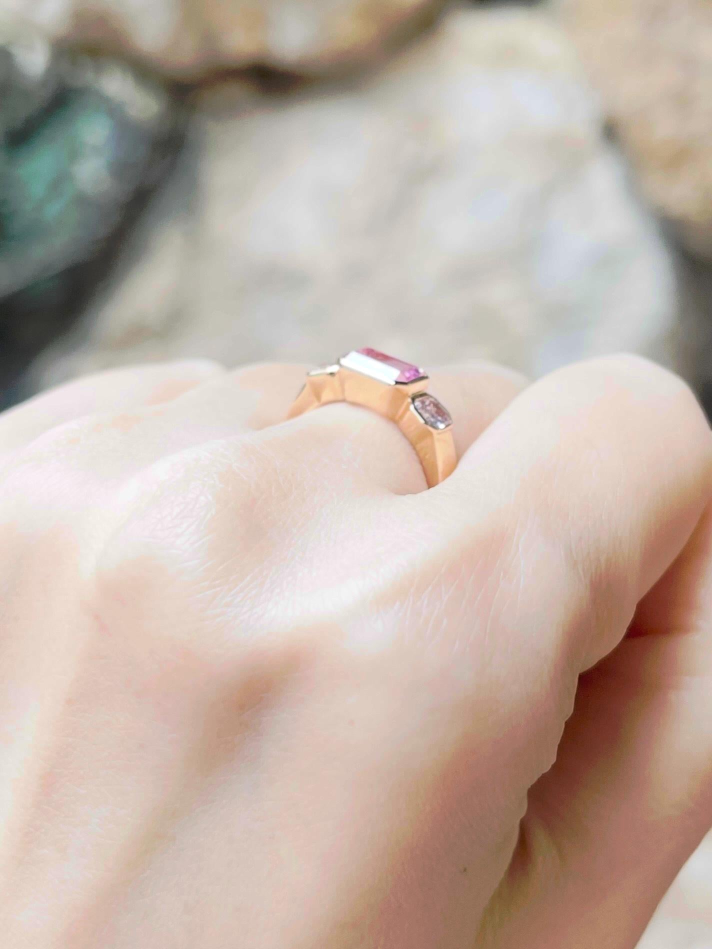 Women's or Men's Pink Sapphire with Pink Diamond Ring set in 18K Rose Gold Settings For Sale