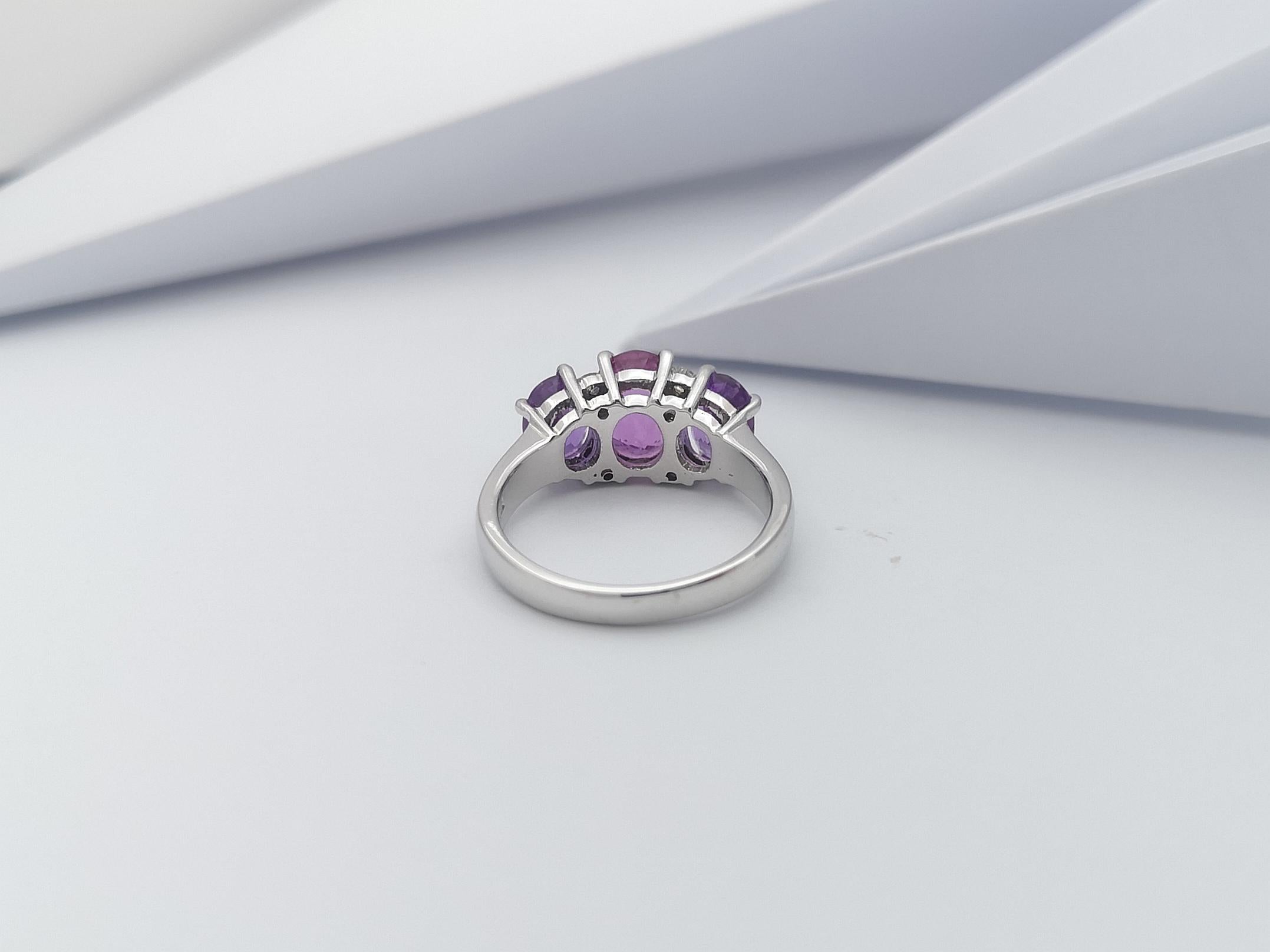 Pink Sapphire with Purple Sapphire and Diamond Ring Set in 18 Karat White Gold For Sale 4