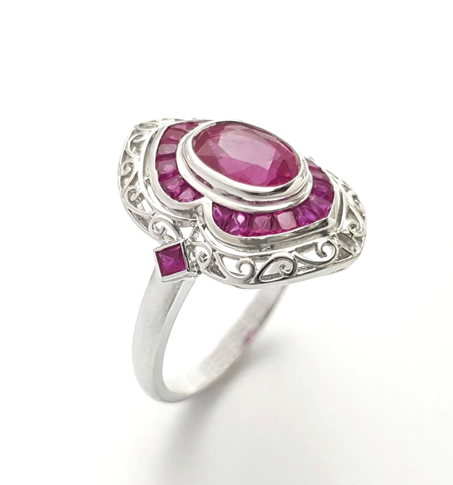 Anello con zaffiro rosa e rubino incastonato in oro bianco 18 carati in vendita 5
