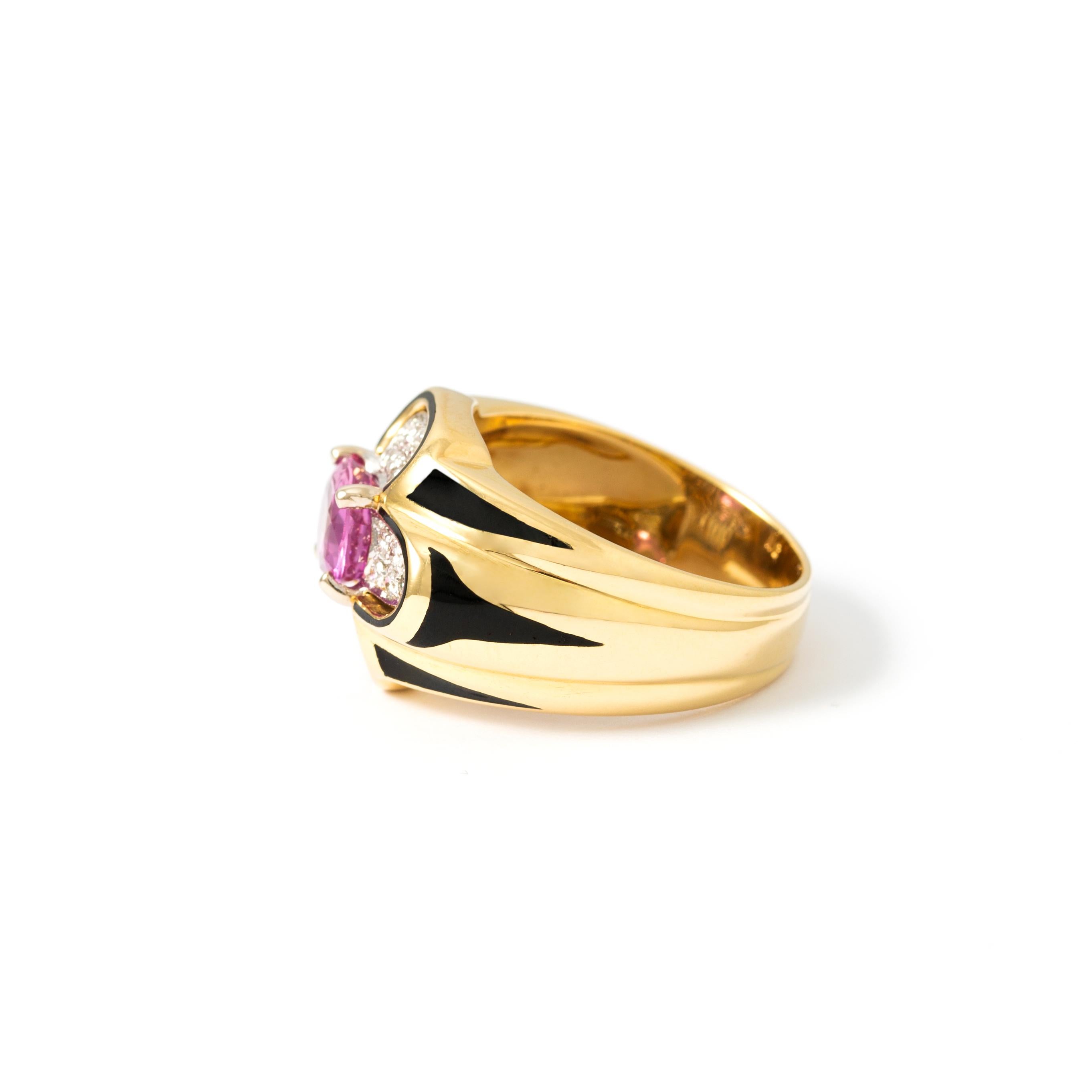 Pink Sapphires and Diamond Gold Ring In New Condition For Sale In Geneva, CH