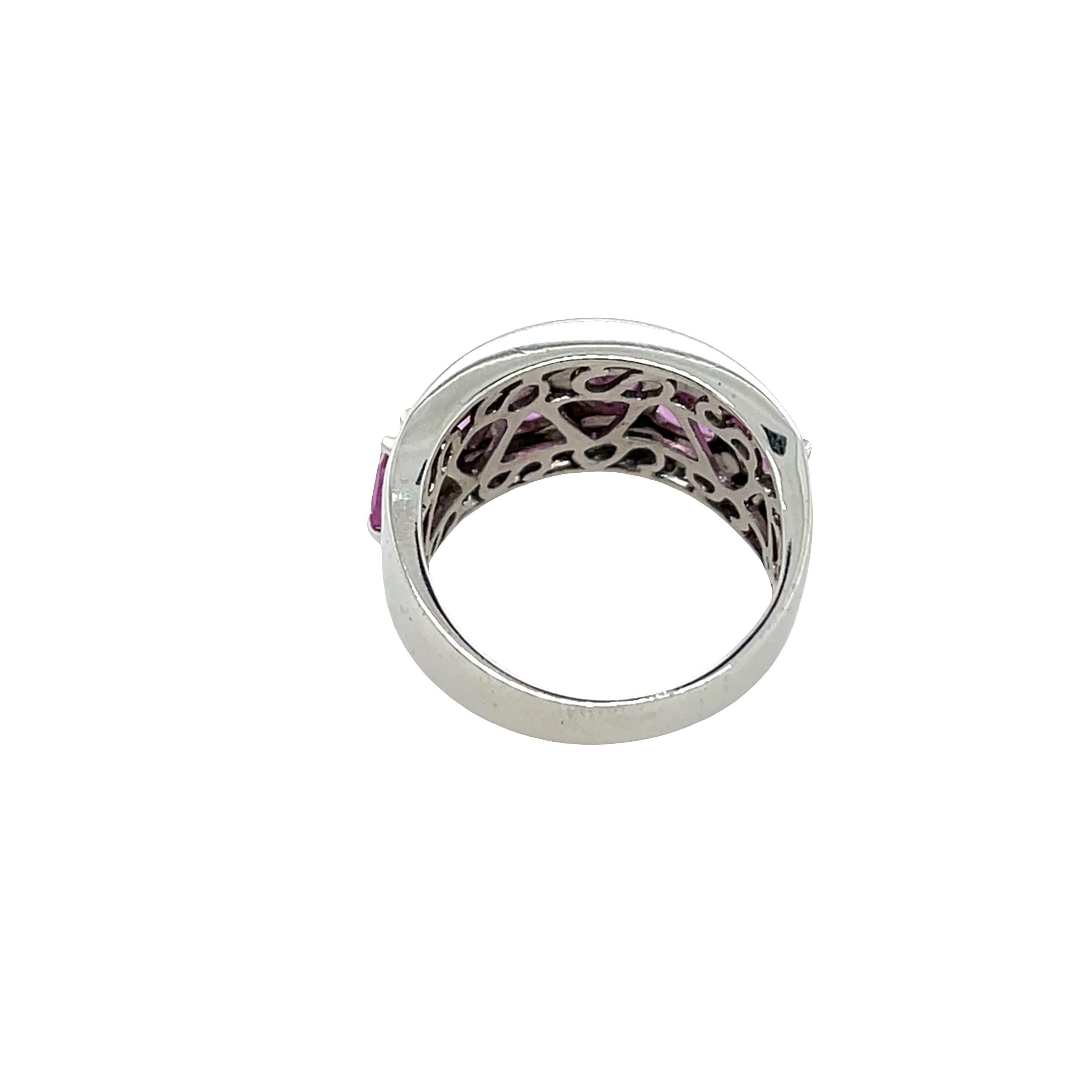 Pink Sapphires & Diamond Dress Ring Set in 18ct Weißgold im Angebot 2