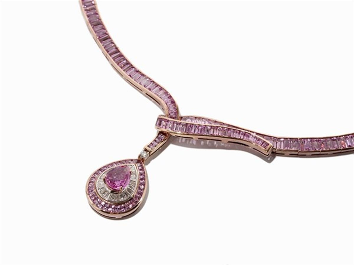 Modern Pink Sapphires Diamonds 750 18 Karat Gold Drop Necklace For Sale