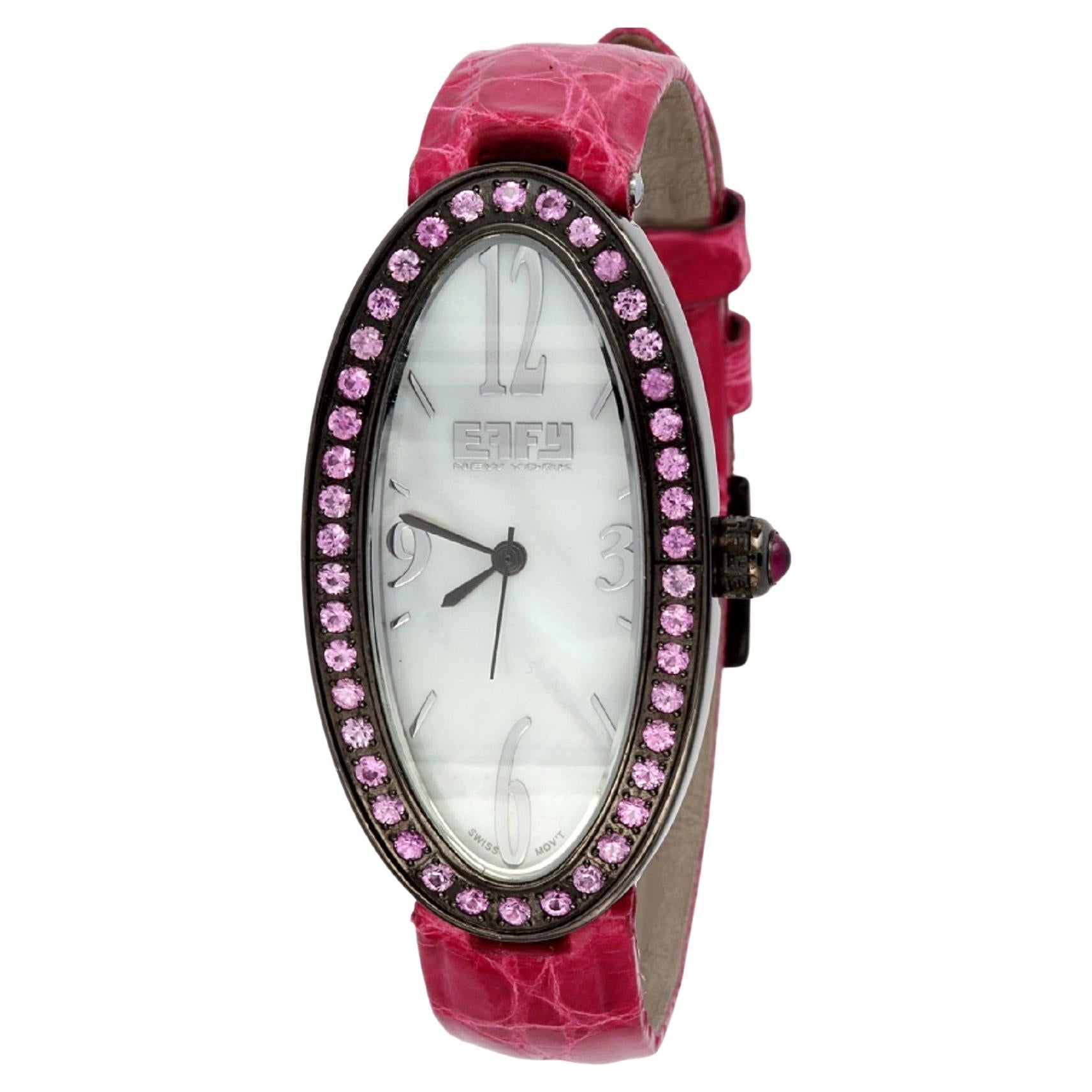 Cadran pav de saphirs roses Montre suisse de luxe  quartz et bracelet en cuir exotique