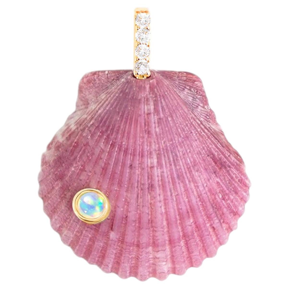 Ciondolo a forma di conchiglia rosa con diamante e opale