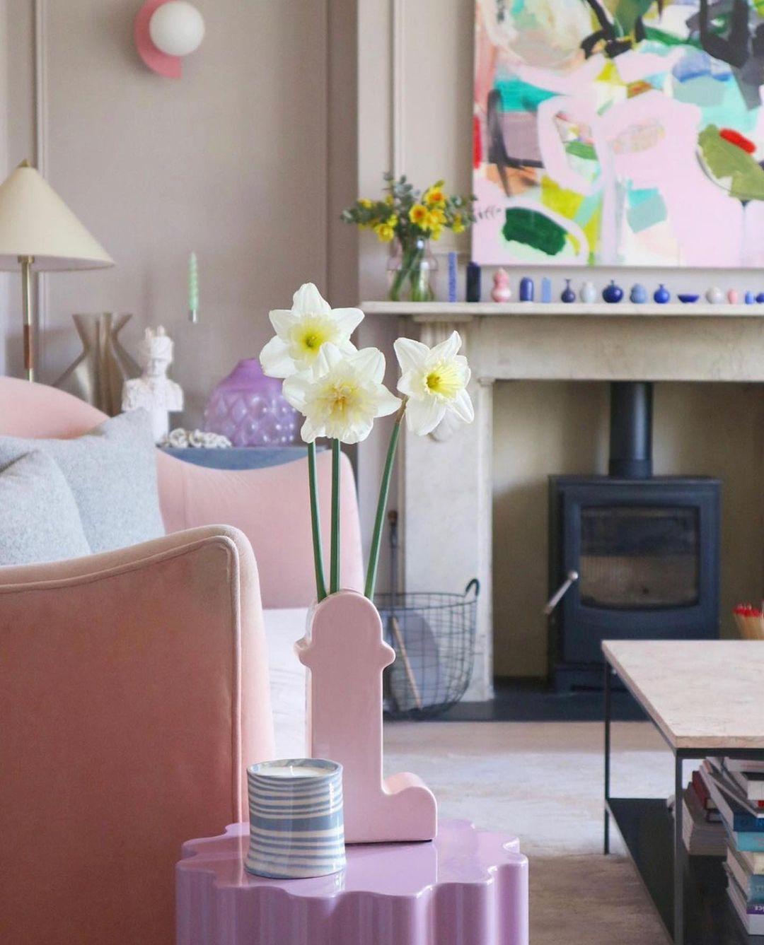 Vase à fleurs Pink Shiva par Ettore Sottsass, 20e siècle, céramique émaillée, Espagne en vente 2