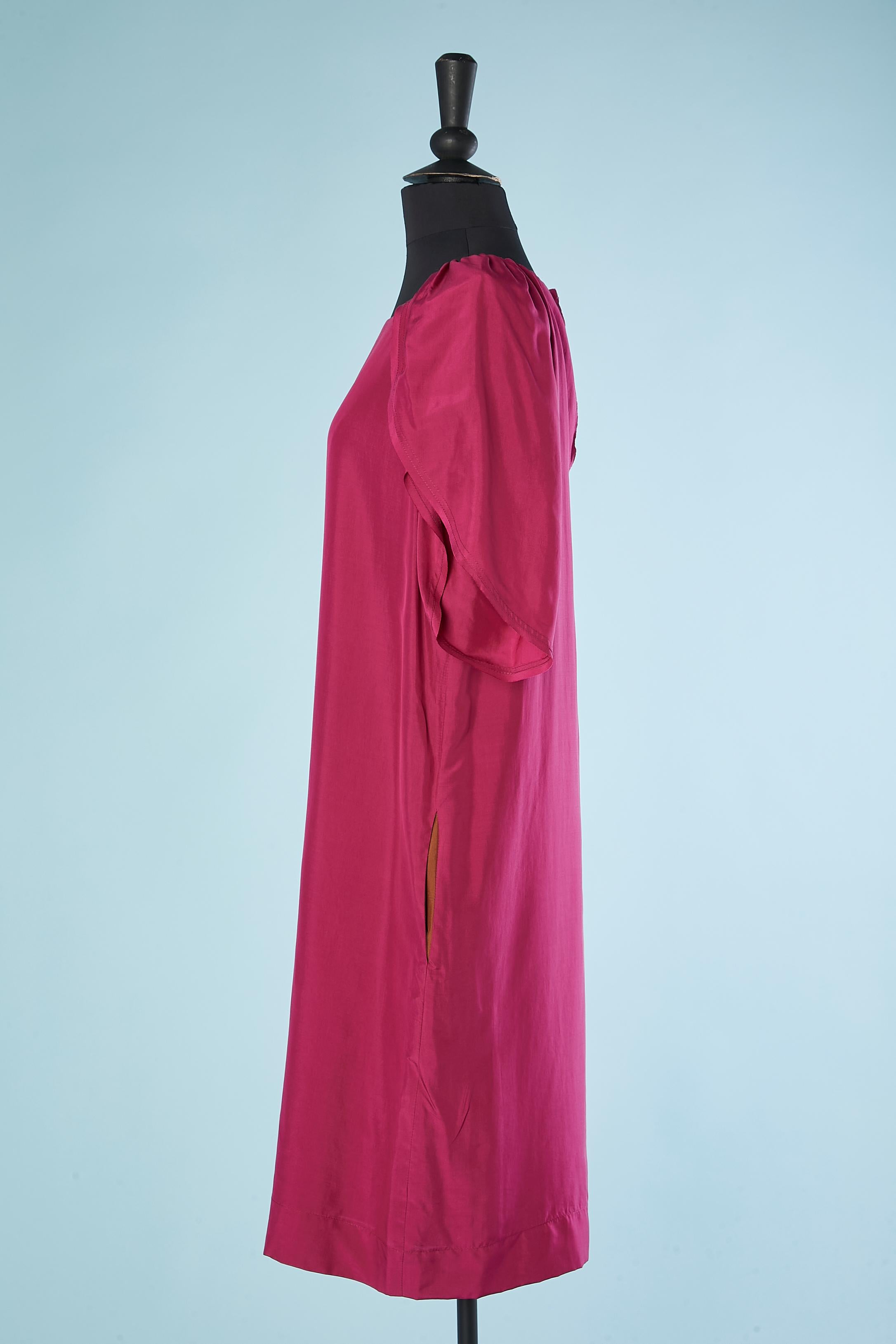 Vestido de cóctel de seda rosa Fendi en Excelente estado para la venta en Saint-Ouen-Sur-Seine, FR