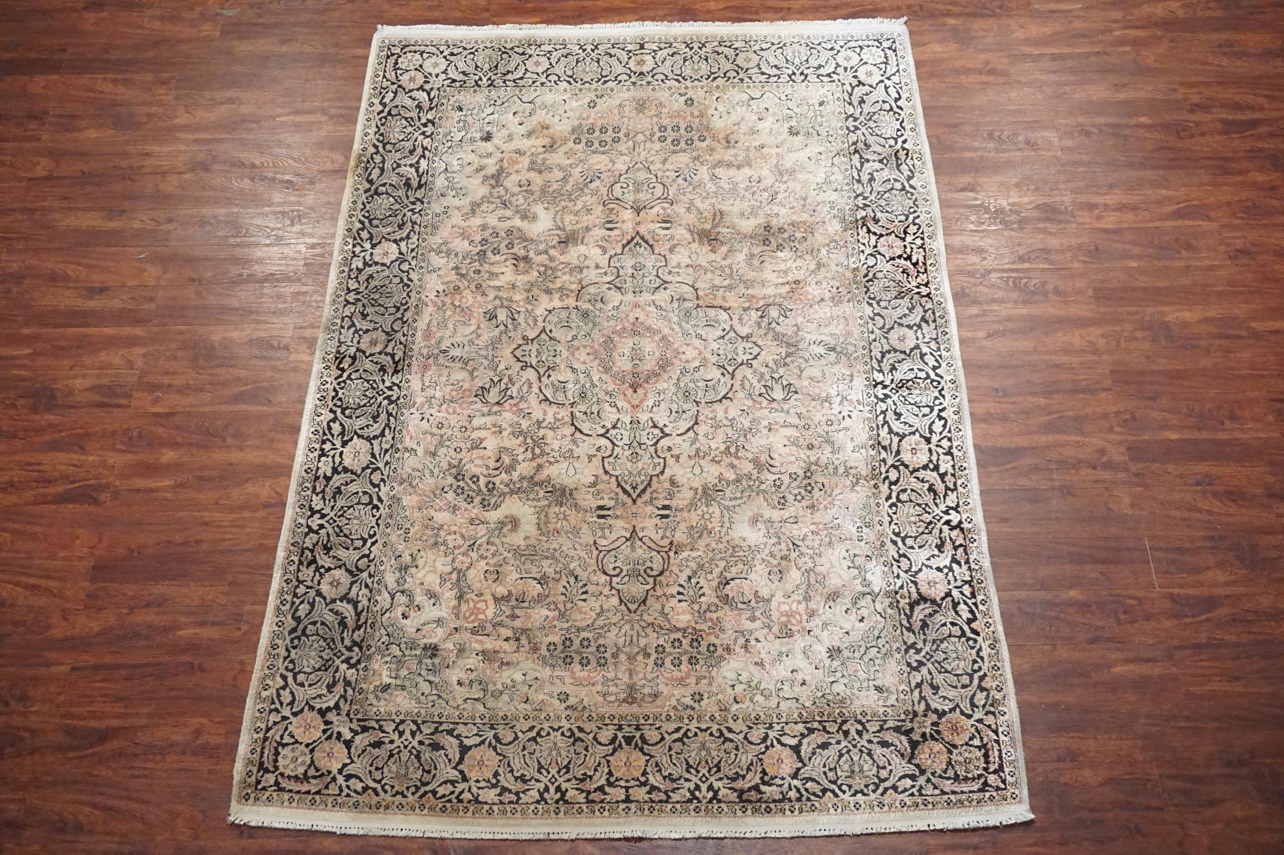 Hand-knotted silk pile on a cotton foundation.

Circa 1970

Dimensions: 6' x 9'1