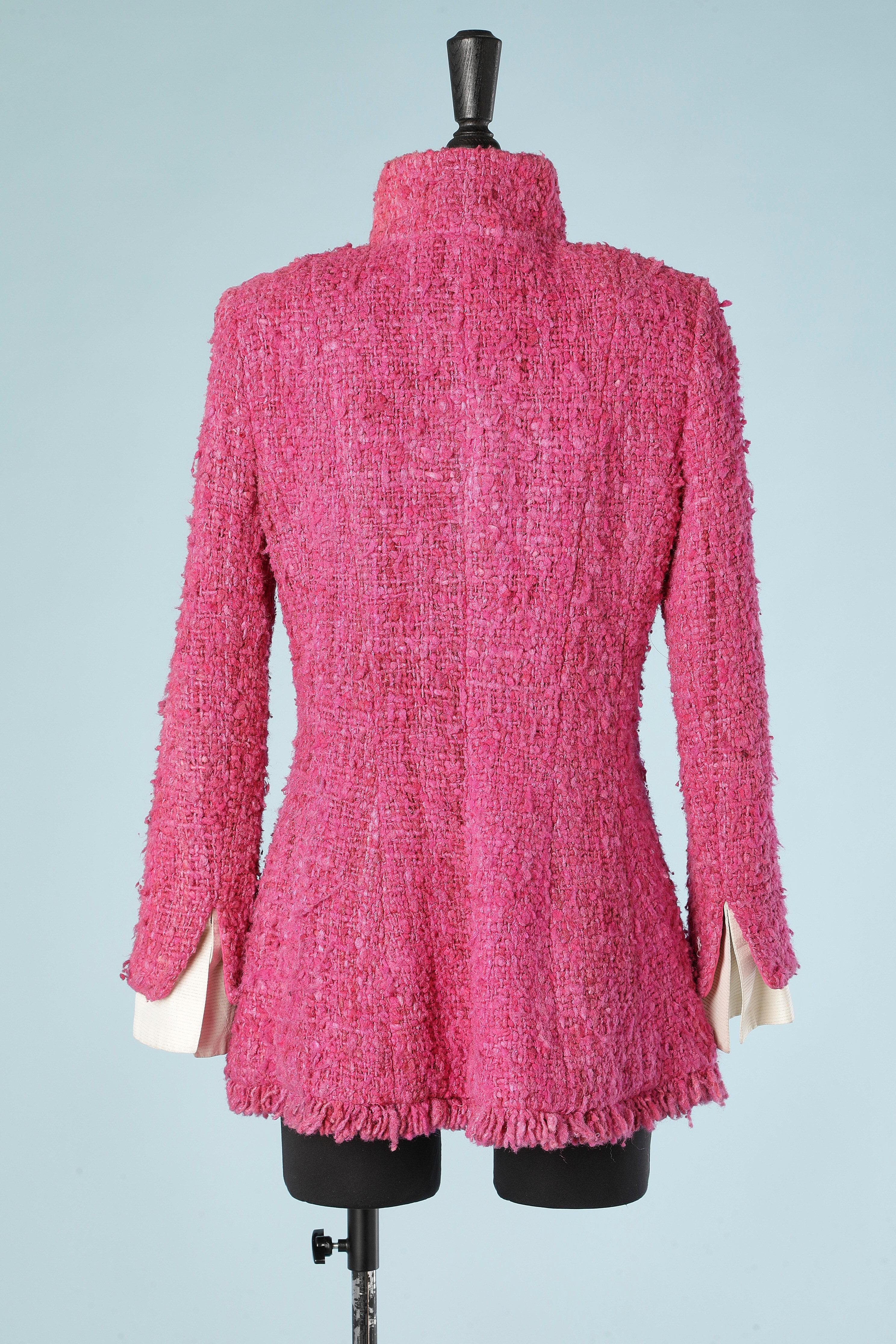 Pink silk tweed jacket with jewellery buttons Chanel ( Paris-Bombay Collection) 3