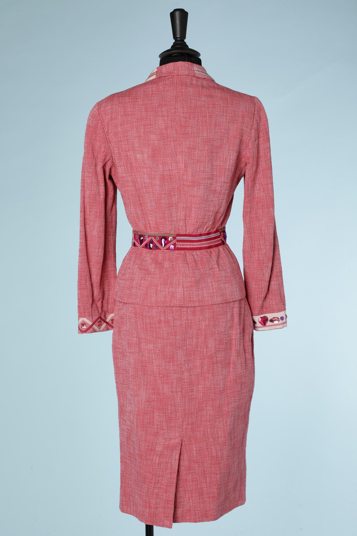 Pink skirt-suit with cabochons and ribbons embellishment Moschino Cheap and Chic For Sale 2