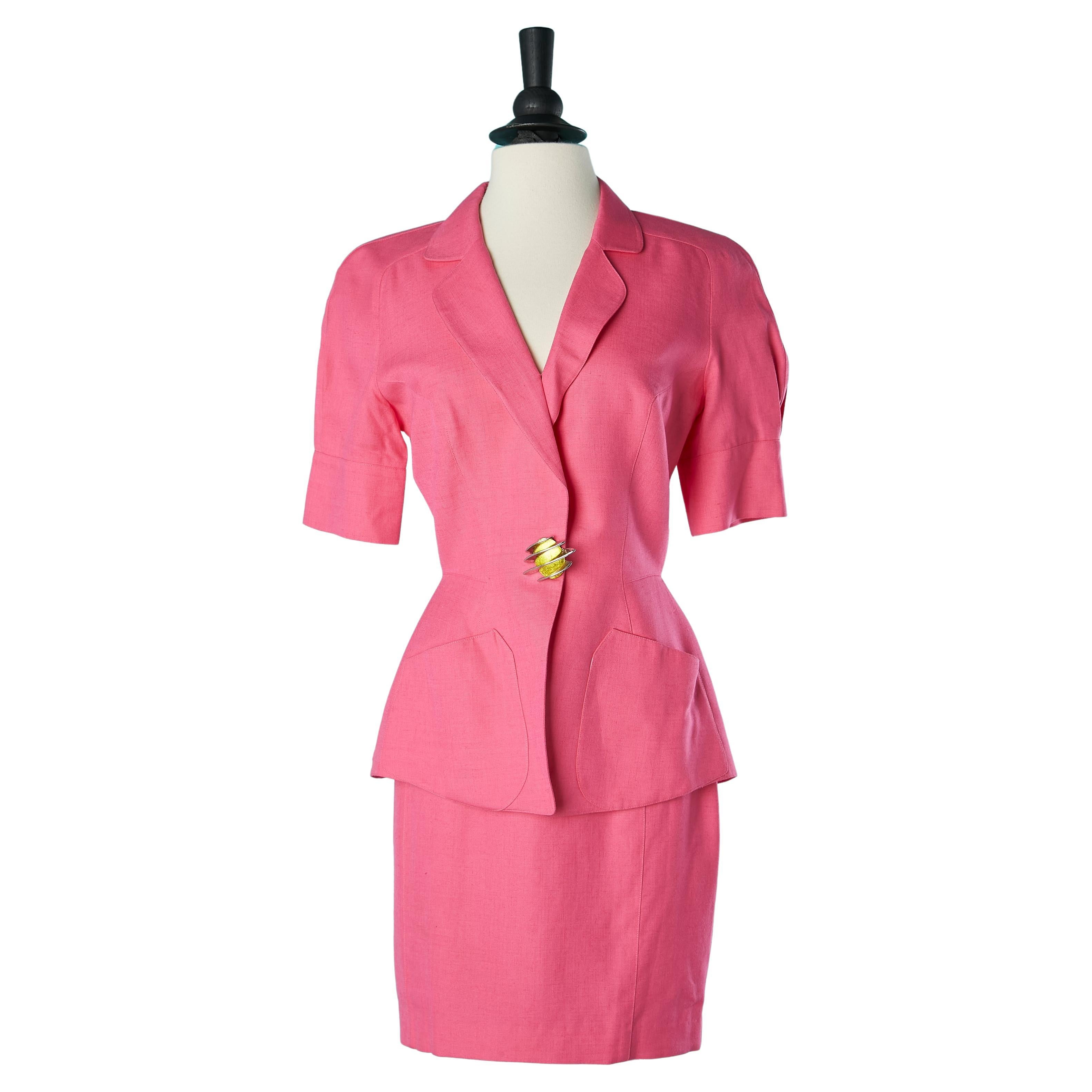 Pink skirt-suit with short sleeves and jewelery cabochon Thierry Mugler  For Sale