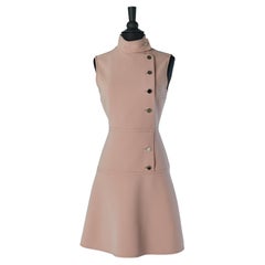 Vestido rosa sin mangas cortado y botón plateado GUCCI