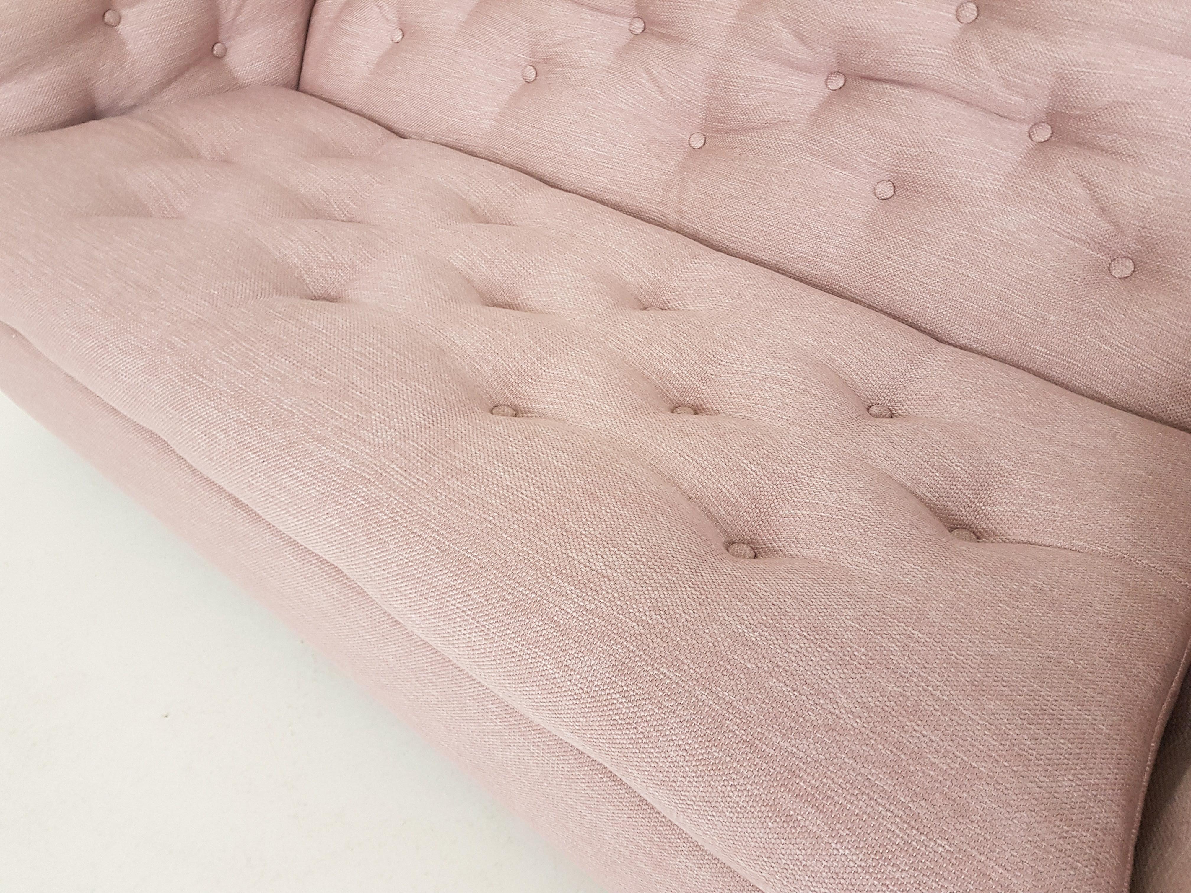 Pink Sofa by Geoffrey Harcourt for Artifort C610, Dutch Design 1969 In Good Condition In Amsterdam, NL