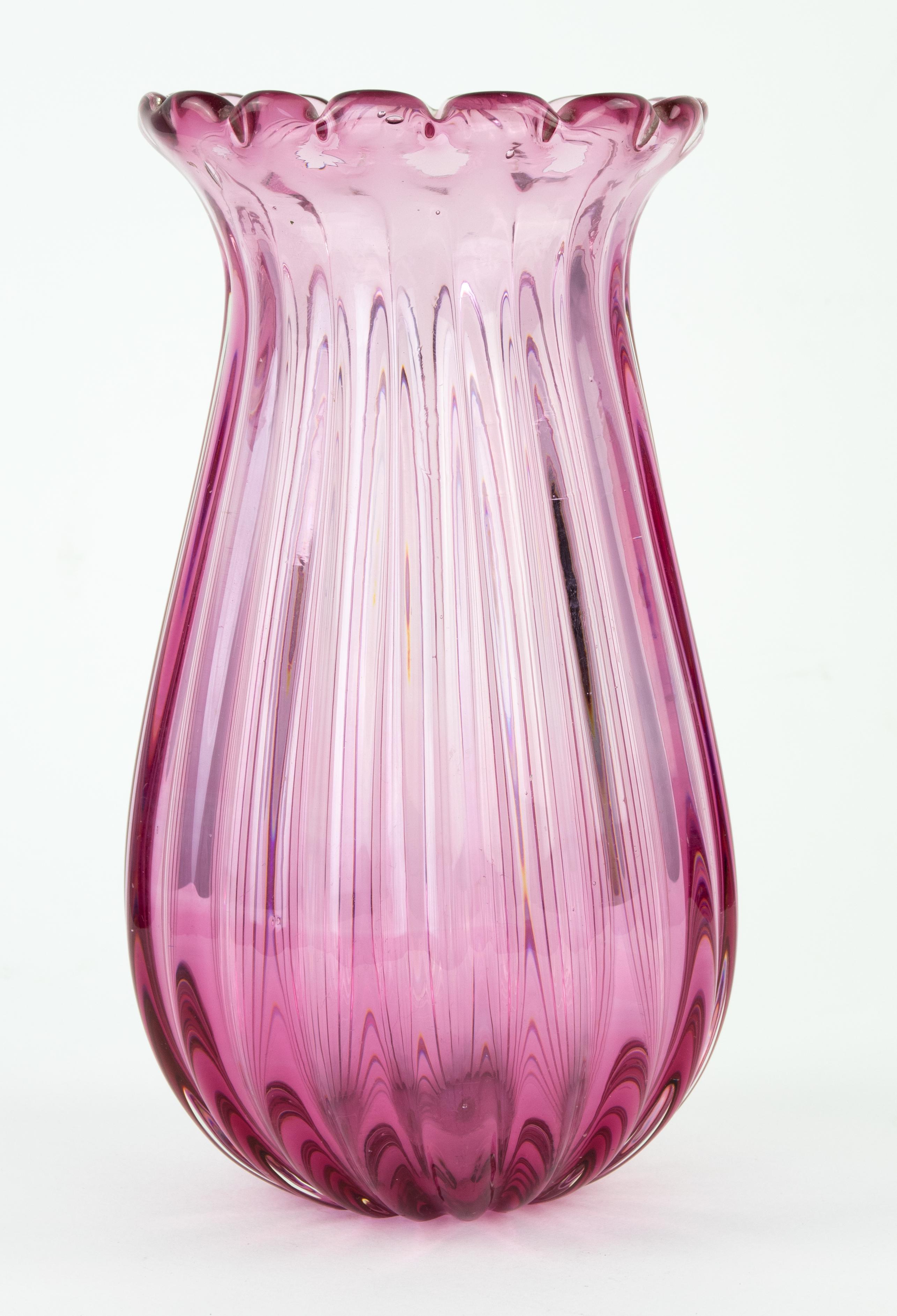Pink Sommerso Ribbed Vase by Archimede Segusto, Italy, 1970s In Good Condition For Sale In Roma, IT